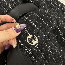 ♥Chane*♥2025新品上架 洋装捆边蝴蝶结丝带外套定制YB进口粗纺羊毛呢材质,质感高级,品相十足 ♥Chane*♥2025新品上架 洋装捆边蝴蝶结丝带外套定制YB进口粗纺羊毛呢材质,质感高级,品相十足