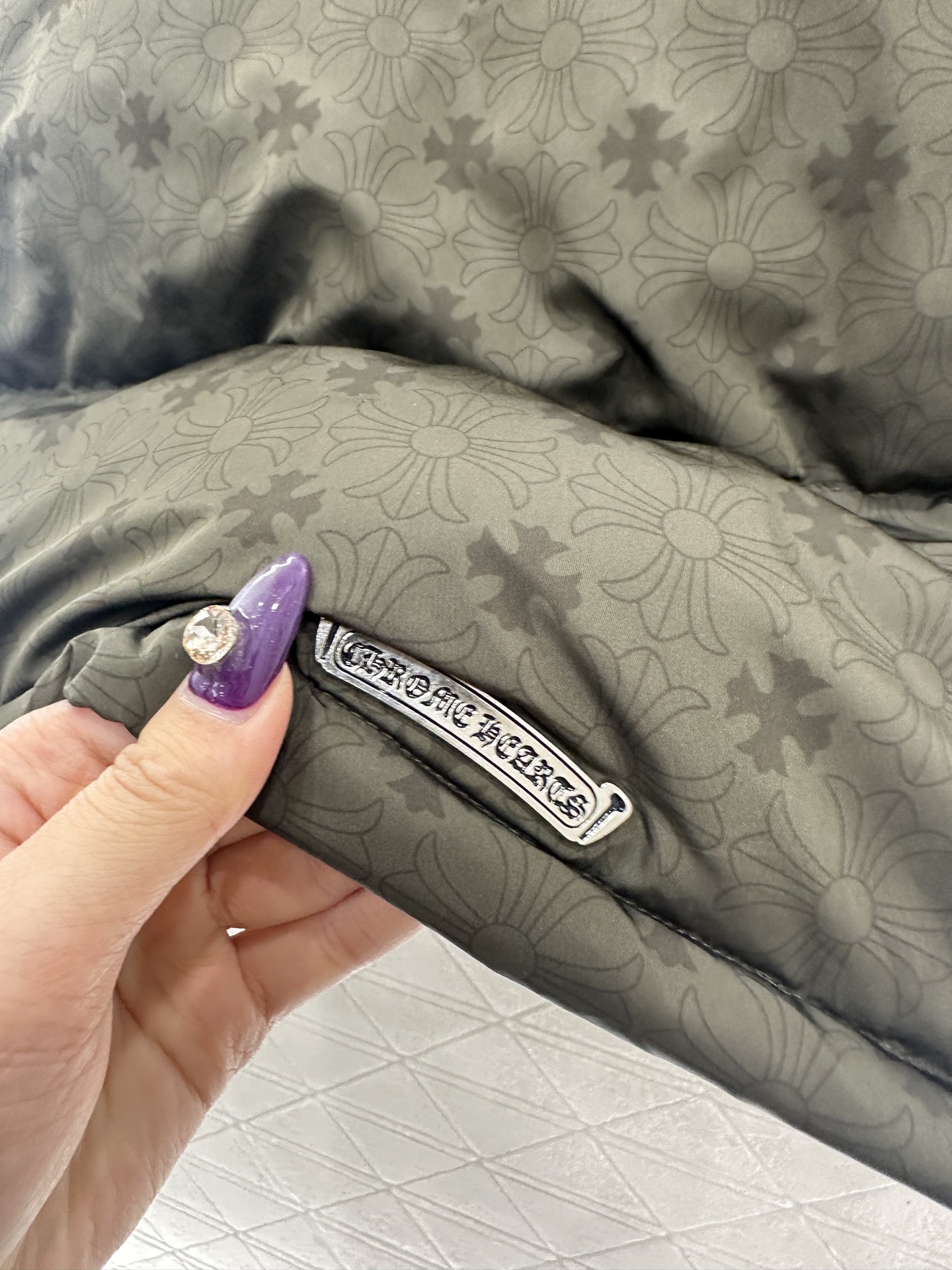 ♥Chrome heart*♥2025新品上架 十字架印花羽绒马甲定制YB防风防水尼龙材质，白鹅绒填充内