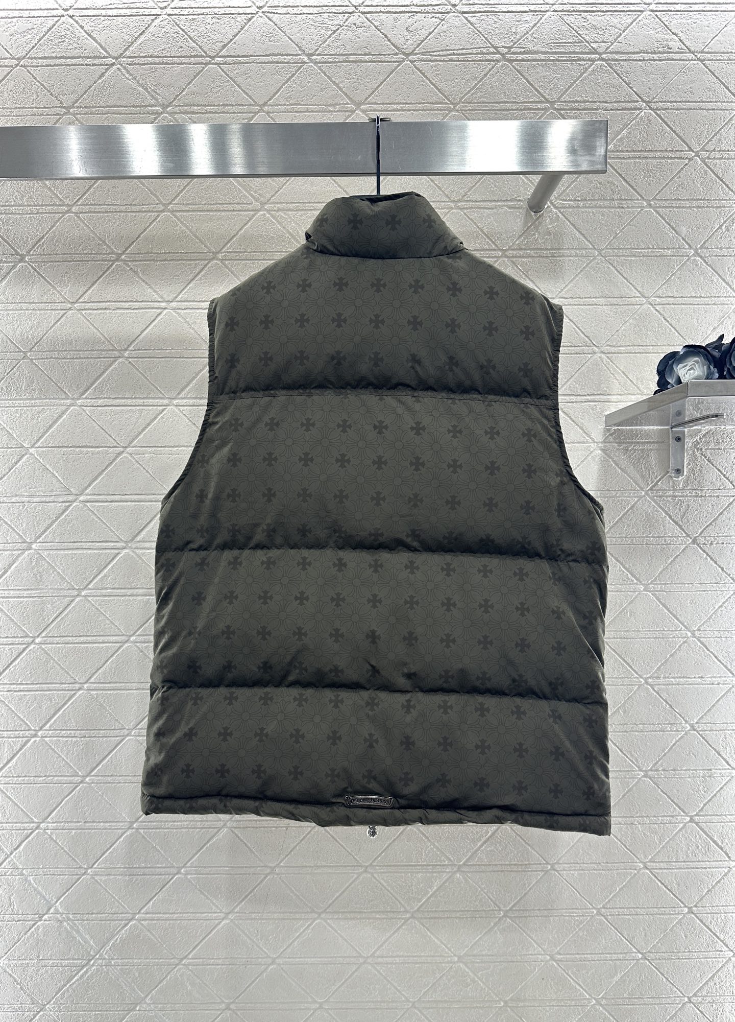 ♥Chrome heart*♥2025新品上架 十字架印花羽绒马甲定制YB防风防水尼龙材质，白鹅绒填充内