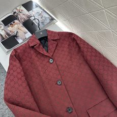 ♥Gucc*♥2025新品上架重工烫钻棉服外套短裙套装定制YB进口提花材质,质感高级,挺括有型,翻领廓形 ♥Gucc*♥2025新品上架重工烫钻棉服外套短裙套装定制YB进口提花材质,质感高级,挺括有型,翻领廓形