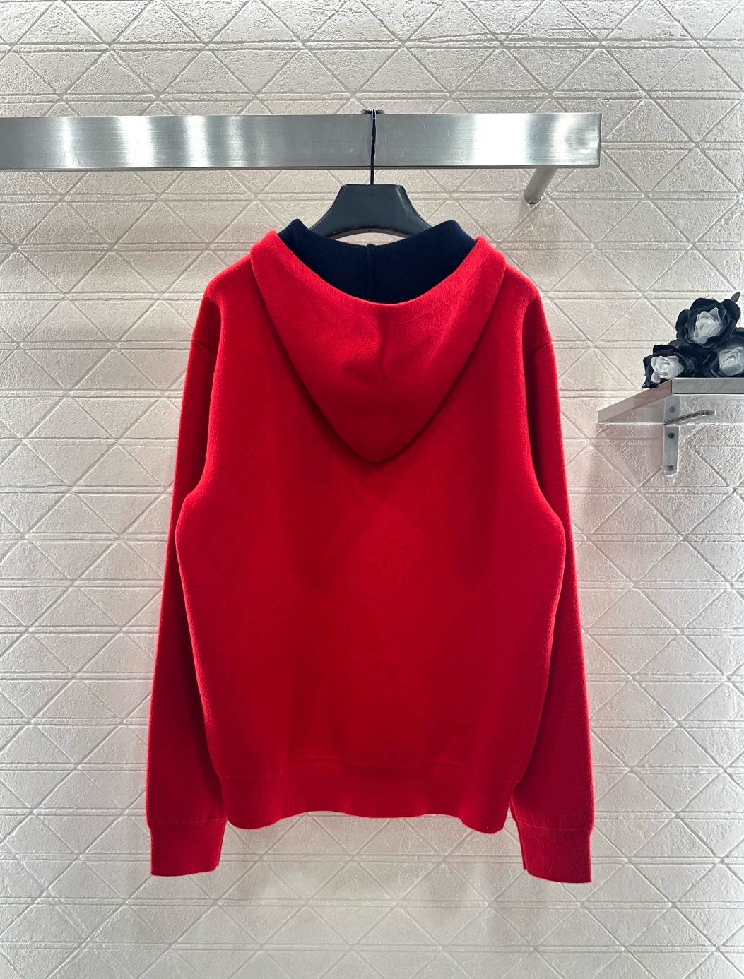 ♥Celin*♥2025新品上架 连帽抽绳针织套头毛衣定制YB羊绒羊毛纱线织造，质感细腻，穿搭舒适，连帽