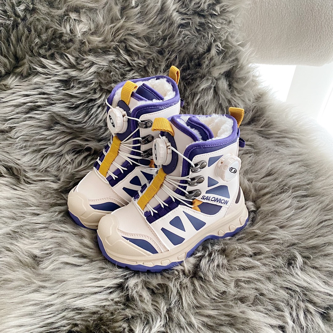 图片[7]-怕冷星人必备🥶🧊从脚开始暖起来！ 🥾萨洛M单板户外雪地靴 采用优质皮料🌧️雨雪天气也不怕 🍡防踢鞋头，保护脚趾 内里采用优质抓绒🧶保温性良好 热塑橡胶大底🧇具有良好抓地力 🐚低硬度外壳，脚感轻盈-选品中心