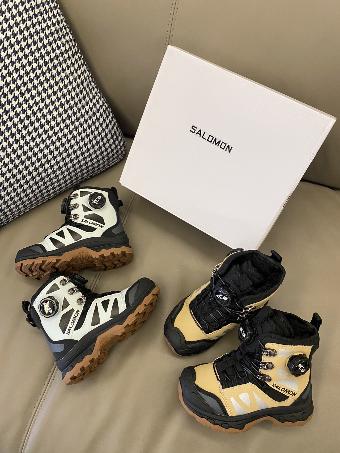 图片[6]-野生图直出🌟 不愧是我一眼爱上的雪地靴❄️低硬度外壳🐚脚感轻盈～穿去滑雪也没问题，内里加绒，很好的维持脚感温度🌡️-选品中心