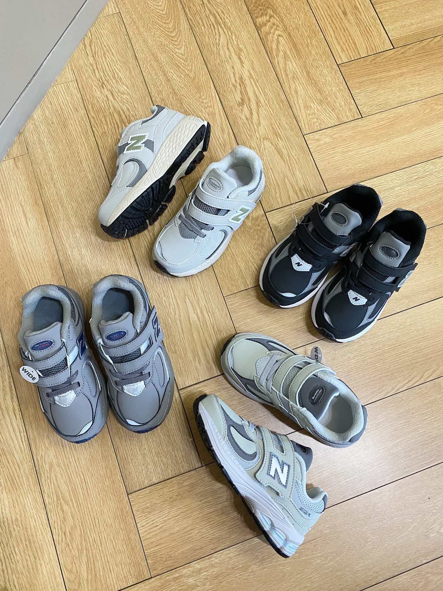 图片[2]-野生图直出🌟 太百搭辣！！我看谁还没入手NB 2002R系列运动鞋跑步鞋童鞋，鞋面包裹性好👌🏻延展性强🆒柔韧舒适～26-37-选品中心