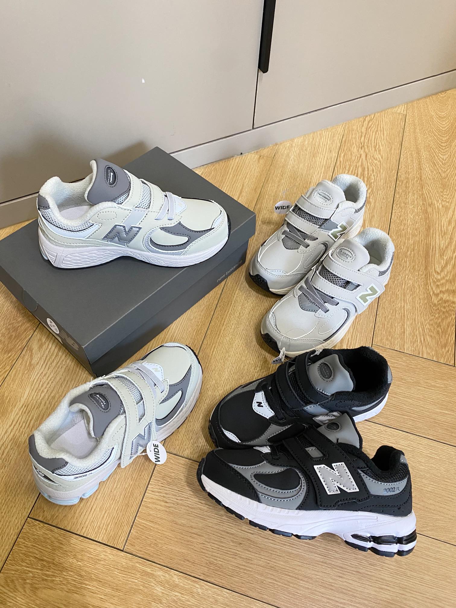 图片[3]-野生图直出🌟 太百搭辣！！我看谁还没入手NB 2002R系列运动鞋跑步鞋童鞋，鞋面包裹性好👌🏻延展性强🆒柔韧舒适～26-37-选品中心