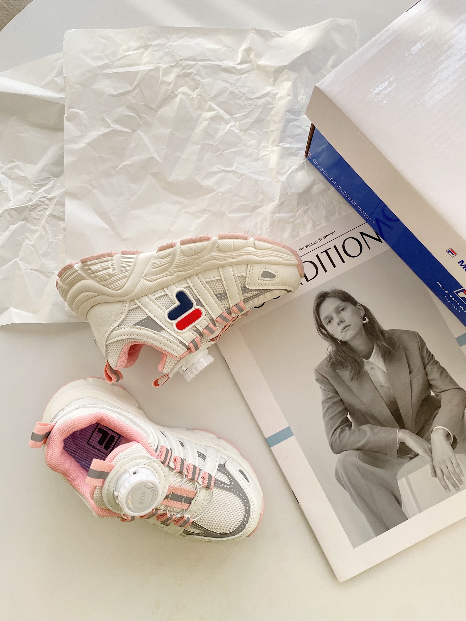 图片[2]-斐乐旋转扣童鞋26-37码 FL儿童旋转扣网面休闲鞋运动鞋🙌🏻 😻透气网面搭配多层次流线型鞋身质感活力💨时尚气息扑面而来 旋转扣设计解放双手更方便✅-选品中心