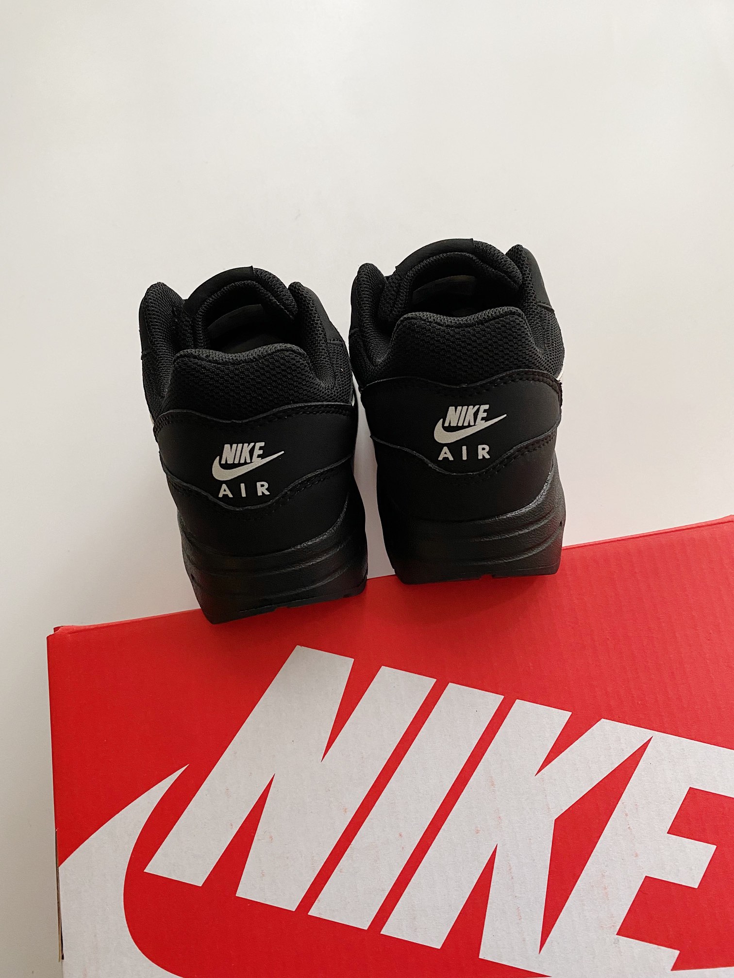 图片[3]-NK Air Max 87气垫运动鞋25-37 流畅线条设计，经典运动风外观💎经典网眼透气鞋面🪔适合日常穿着🚙搭载可视Max Air缓震配置-选品中心