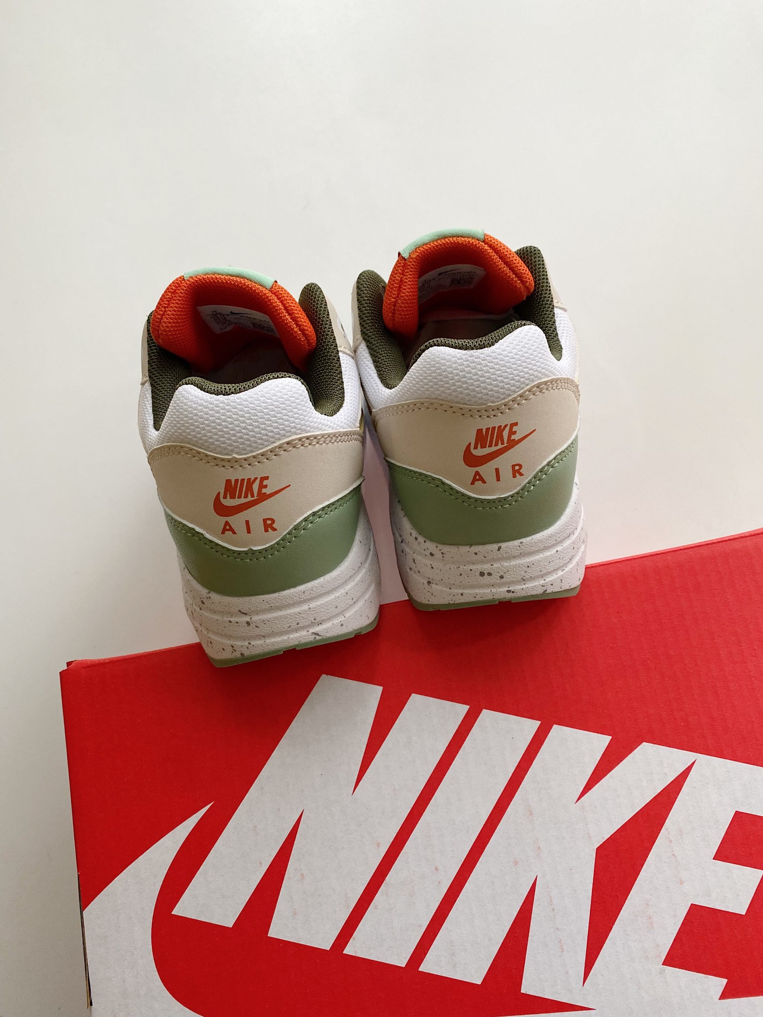 图片[6]-NK Air Max 87气垫运动鞋25-37 流畅线条设计，经典运动风外观💎经典网眼透气鞋面🪔适合日常穿着🚙搭载可视Max Air缓震配置-选品中心