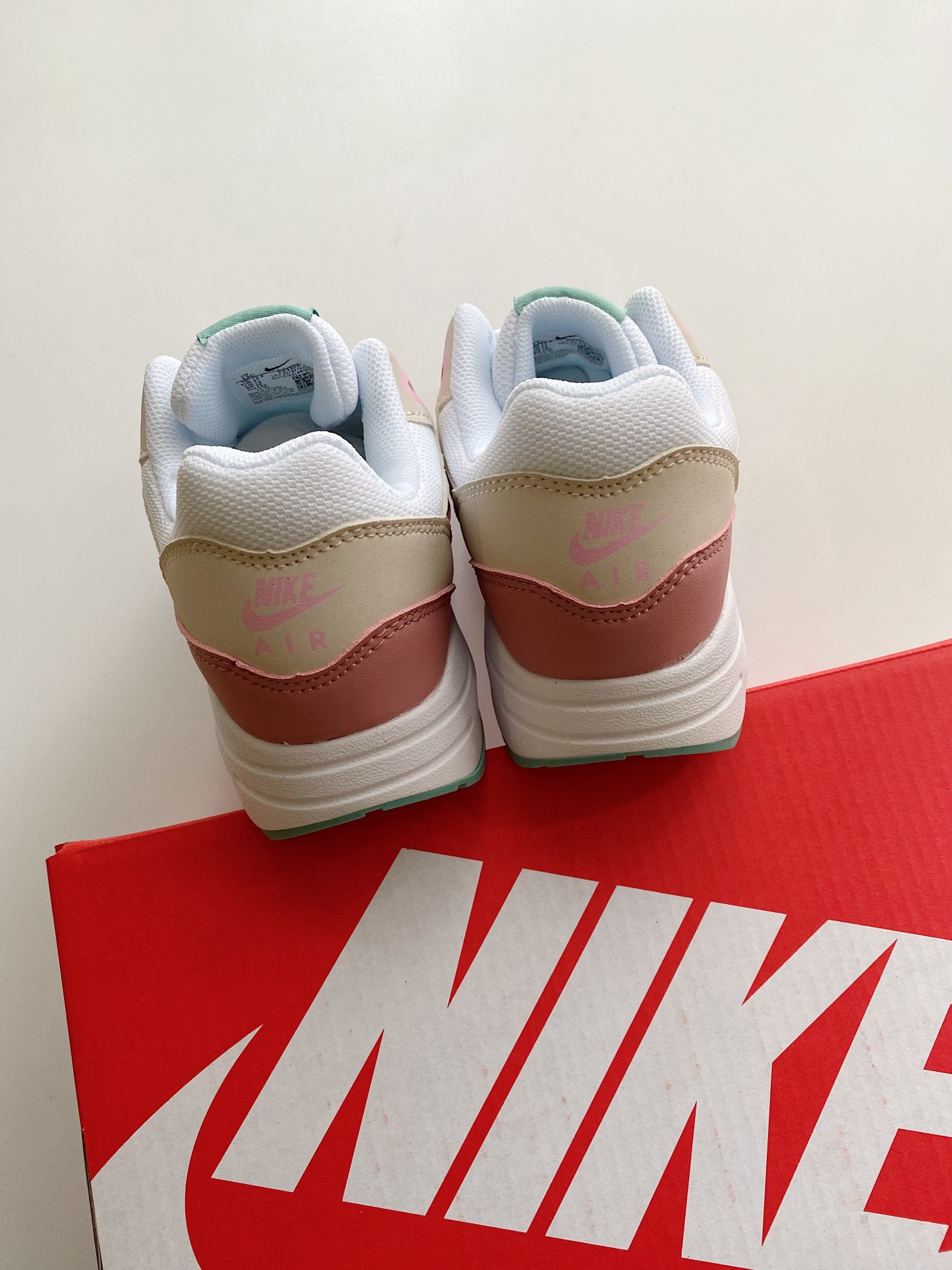 图片[9]-NK Air Max 87气垫运动鞋25-37 流畅线条设计，经典运动风外观💎经典网眼透气鞋面🪔适合日常穿着🚙搭载可视Max Air缓震配置-选品中心