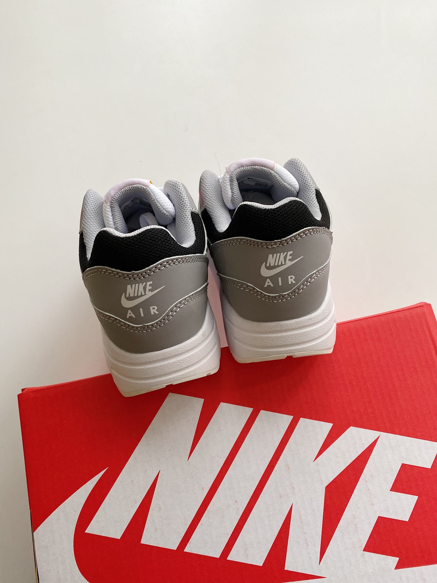 图片[9]-NK Air Max 87气垫运动鞋25-37 流畅线条设计，经典运动风外观💎经典网眼透气鞋面🪔适合日常穿着🚙搭载可视Max Air缓震配置-选品中心