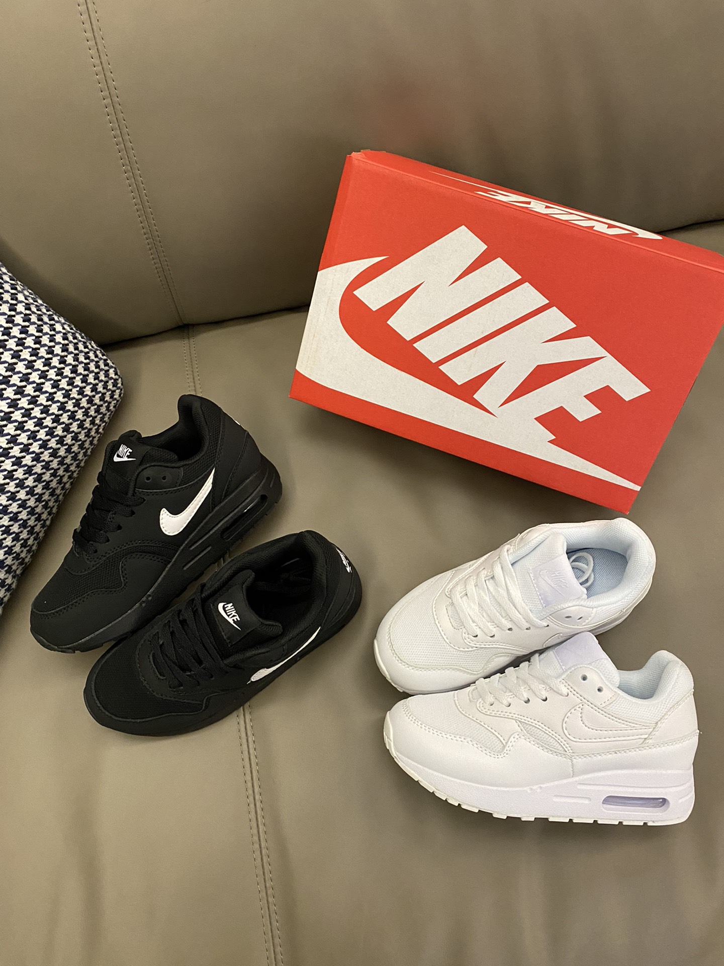 图片[6]-~ 野生图直出🌟 这个脚感绝了！！线条流畅🎞配色时尚，脚感舒适⏱Max Air缓震配置缔造轻盈缓震的迈步体验🚶‍♀️-选品中心