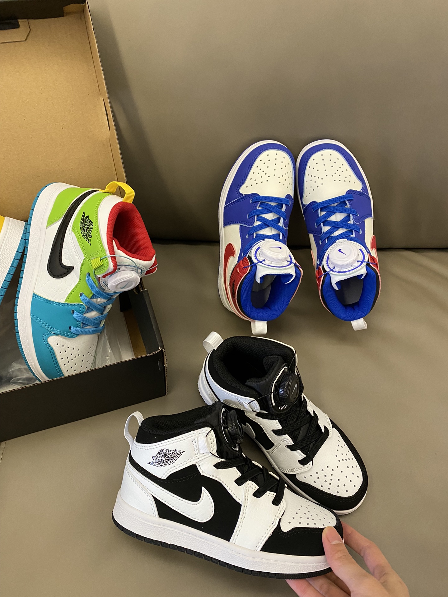 图片[7]-🏏小朋友最喜欢的旋转扣童鞋～鞋面采用柔软荔枝皮，不压脚背，内里干爽透气，鞋底耐磨防滑🐈-选品中心