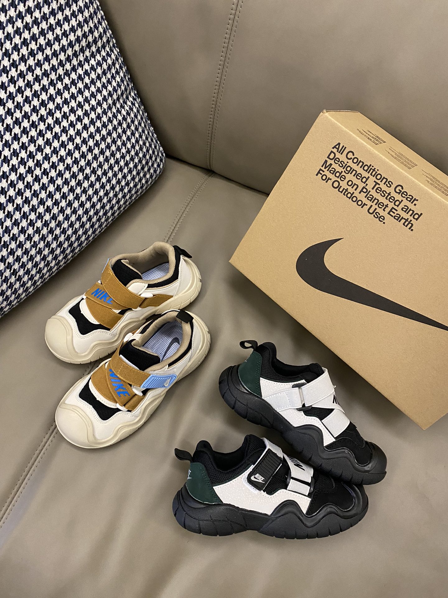 图片[2]-野生图直出🌟 没忍住想all in！！🎢太可爱了，圆润鞋头，很好的包裹脚踝，配色时尚大方📍魔术贴很好穿脱～-选品中心