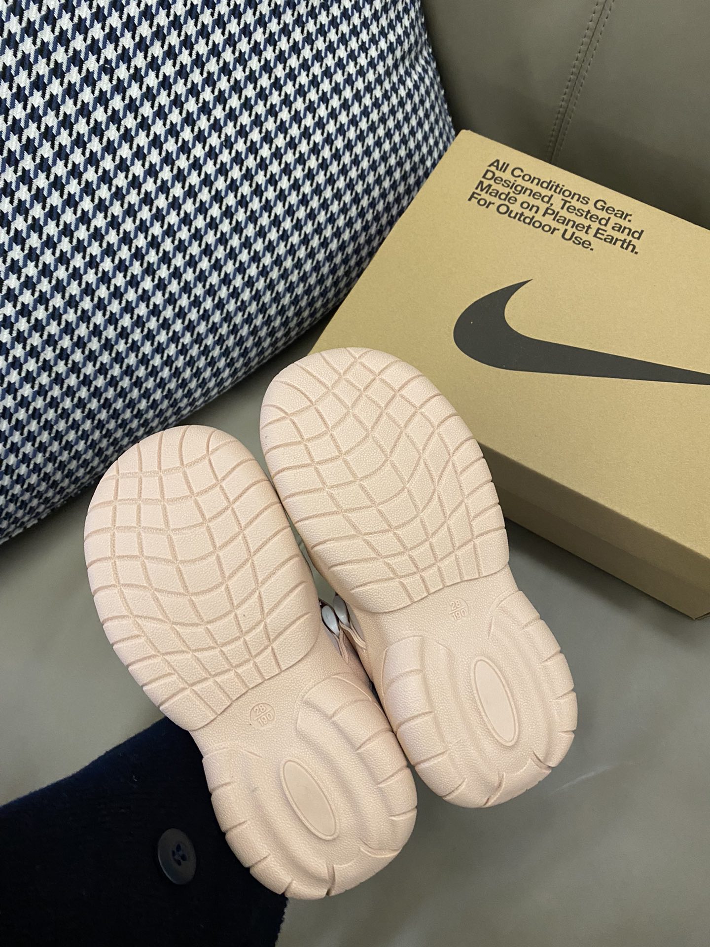 图片[5]-野生图直出🌟 没忍住想all in！！🎢太可爱了，圆润鞋头，很好的包裹脚踝，配色时尚大方📍魔术贴很好穿脱～-选品中心