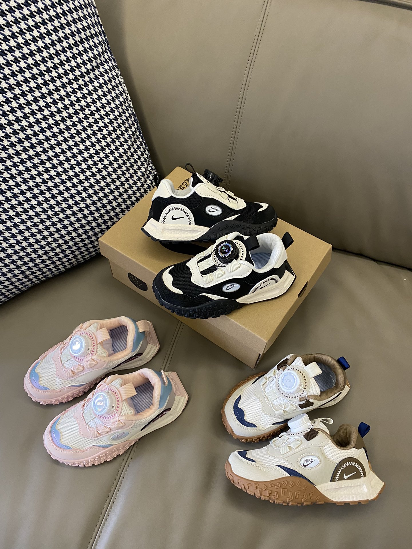 图片[3]-生图直出🌟 📣安利给所有宝妈！！鞋子符合人体工程学，1/3处易弯折，脚感更加舒适👏🏻适配各种场合📡-选品中心