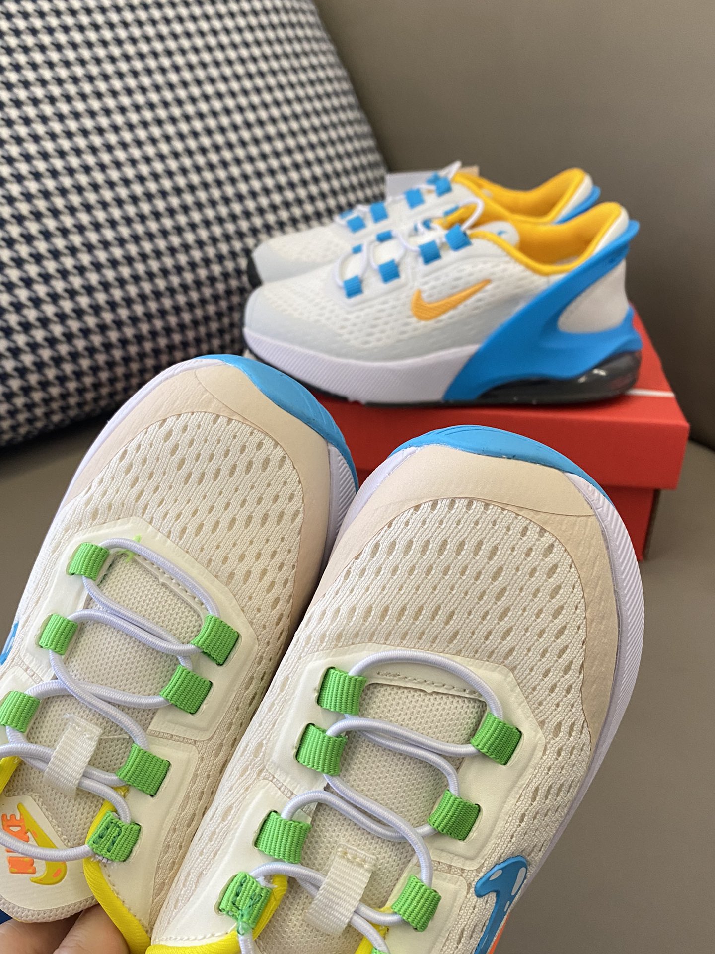 图片[9]-原图直出🌟 这款时尚动感的运动鞋，以其半松紧带设计💥保证了穿着便捷性。让您的宝贝更能享受运动的快乐🥳-选品中心