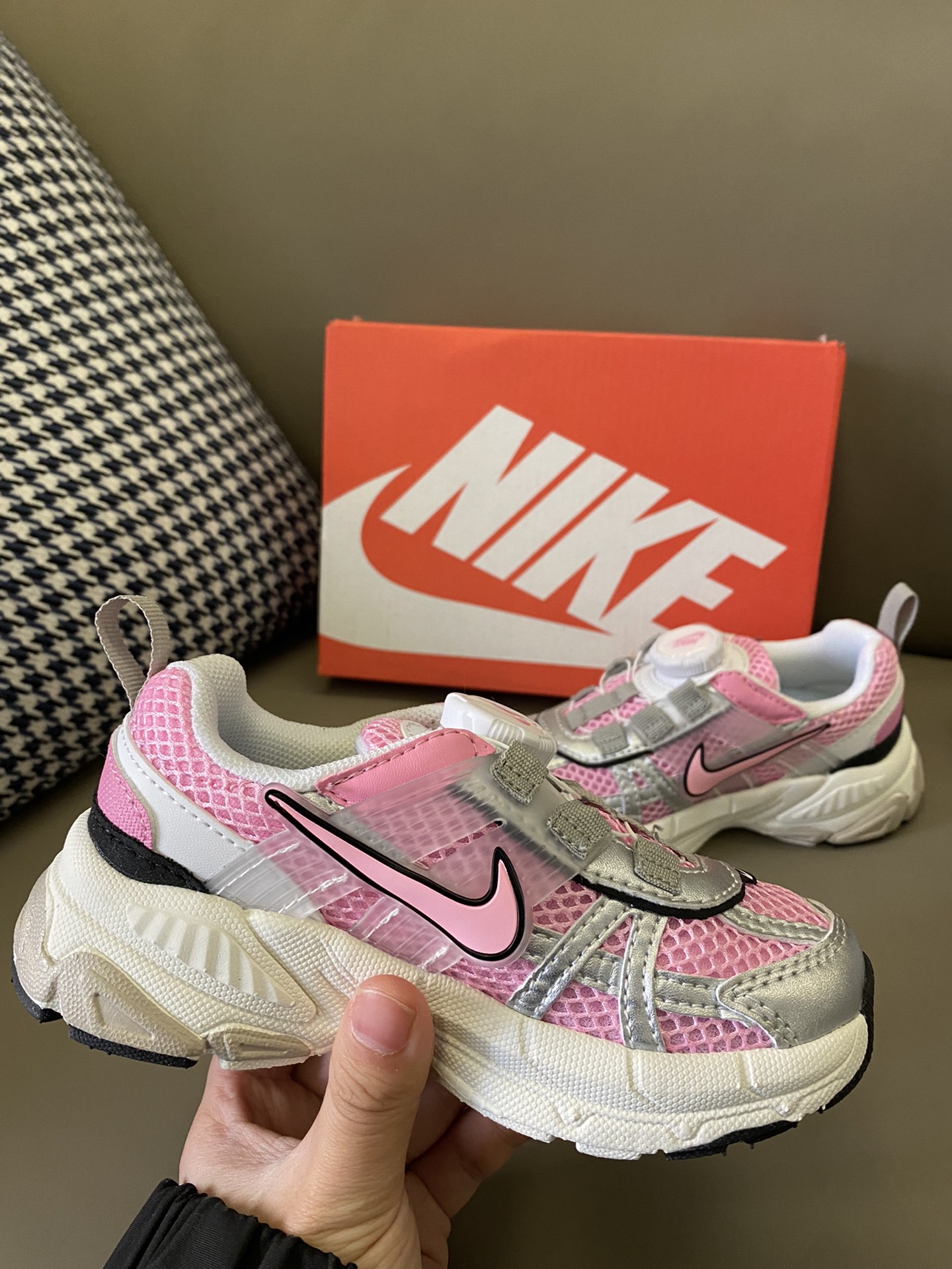 图片[5]-原图直出🌟 NK V2K旋转扣童鞋将是你的最佳选择🔥我们的设计理念是把孩子的舒适、简洁和趣味性融为一体～-选品中心