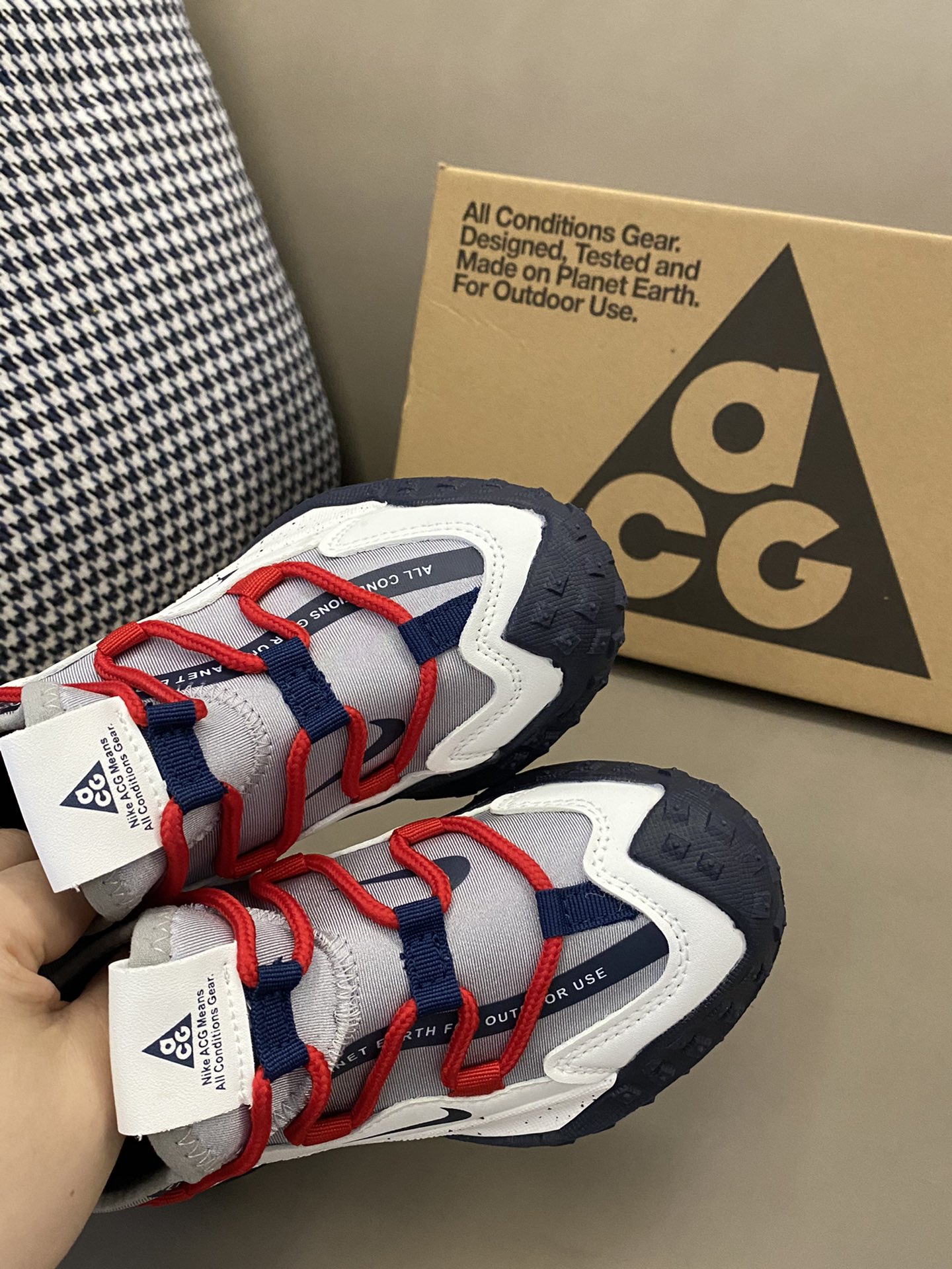 图片[7]-原图直出🌟 NK ACG一脚蹬松紧扣登山鞋宽敞鞋头，减少束缚力🌟干爽又透气的亲肤内里让双脚自由呼吸，一点也不闷脚🤩繁复无规律的底部纹理增加抓地力度，提升稳步效果😍一脚蹬设计，方便穿脱👻-选品中心