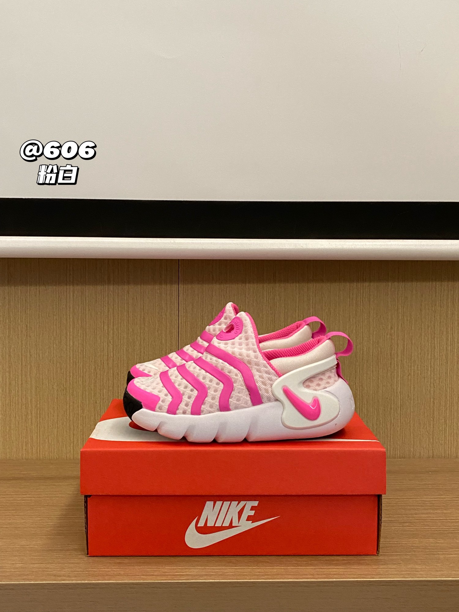 图片[2]-活动尺码：22-37.5码 出门被夸到爆的NK 毛毛虫三代网面一脚蹬运动鞋🔥🔥舒适又好穿，鞋面采用网面设计，清爽透气💨鞋底橡胶材质，防滑耐磨🤩整个鞋子回弹力好，鞋口很贴脚👣跑起来再也不用担心掉脚根-选品中心