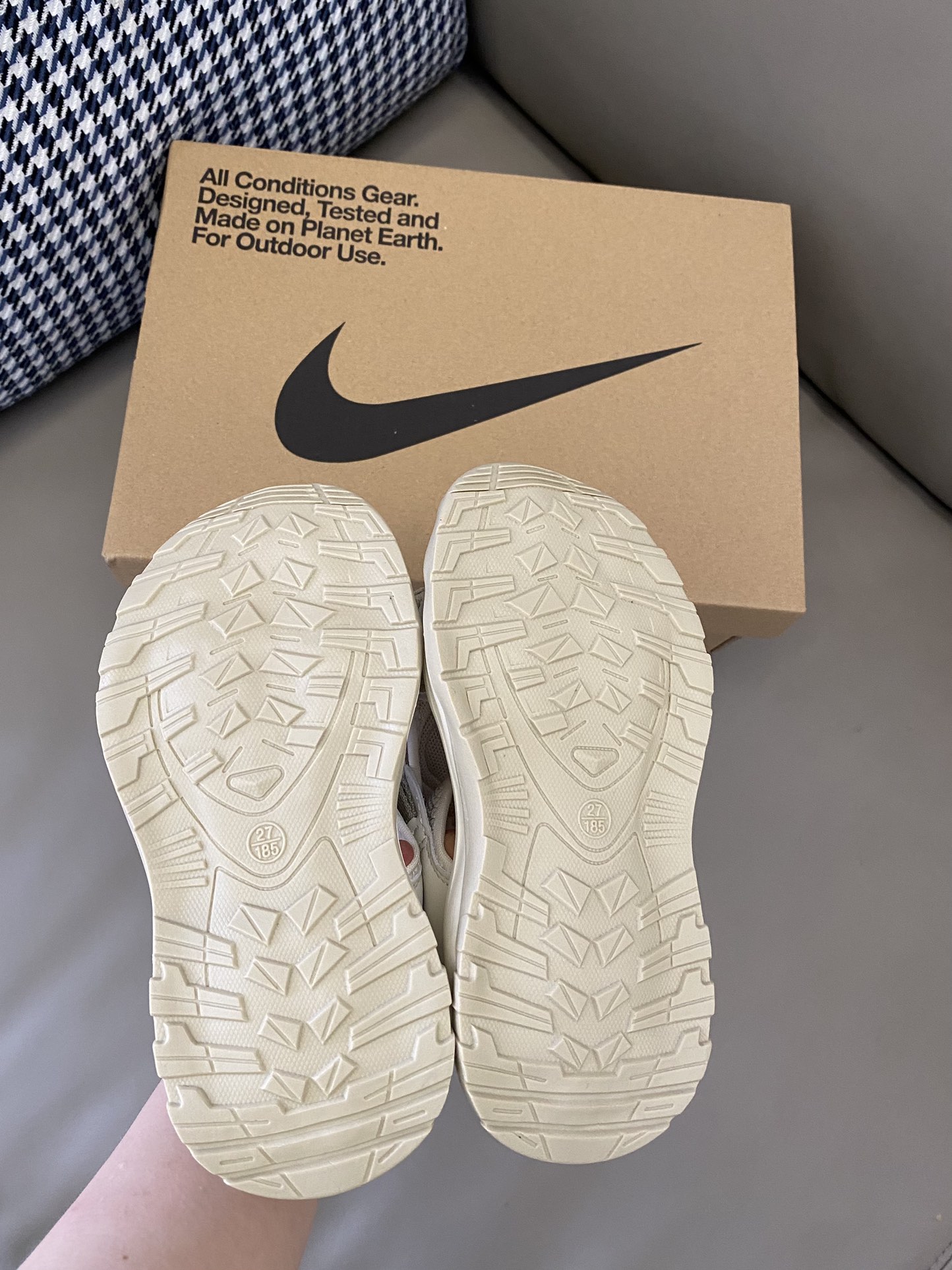 图片[9]-原图直出🌟 NK 包头旋转纽扣沙滩凉鞋，采用网布材质，具有出色的透气性和舒适性🤩旋转纽扣可以让宝贝们轻松穿上和脱下👻同时增加了鞋子的时候趣味性和时尚感😍包头设计，可以有效地保护宝贝脚趾👣避免受伤～-选品中心