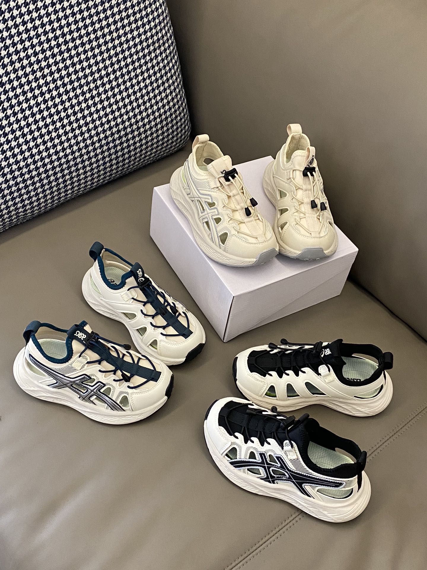 图片[8]-原图直出🌟 ASICS 包头束扣溯溪凉鞋，采用了束扣设计，还🉑自由调节，宝贝再也不用担心系鞋带啦😍镂空设计，非常舒适透气💨也不会闷jiojio～真的是爱了🥰-选品中心