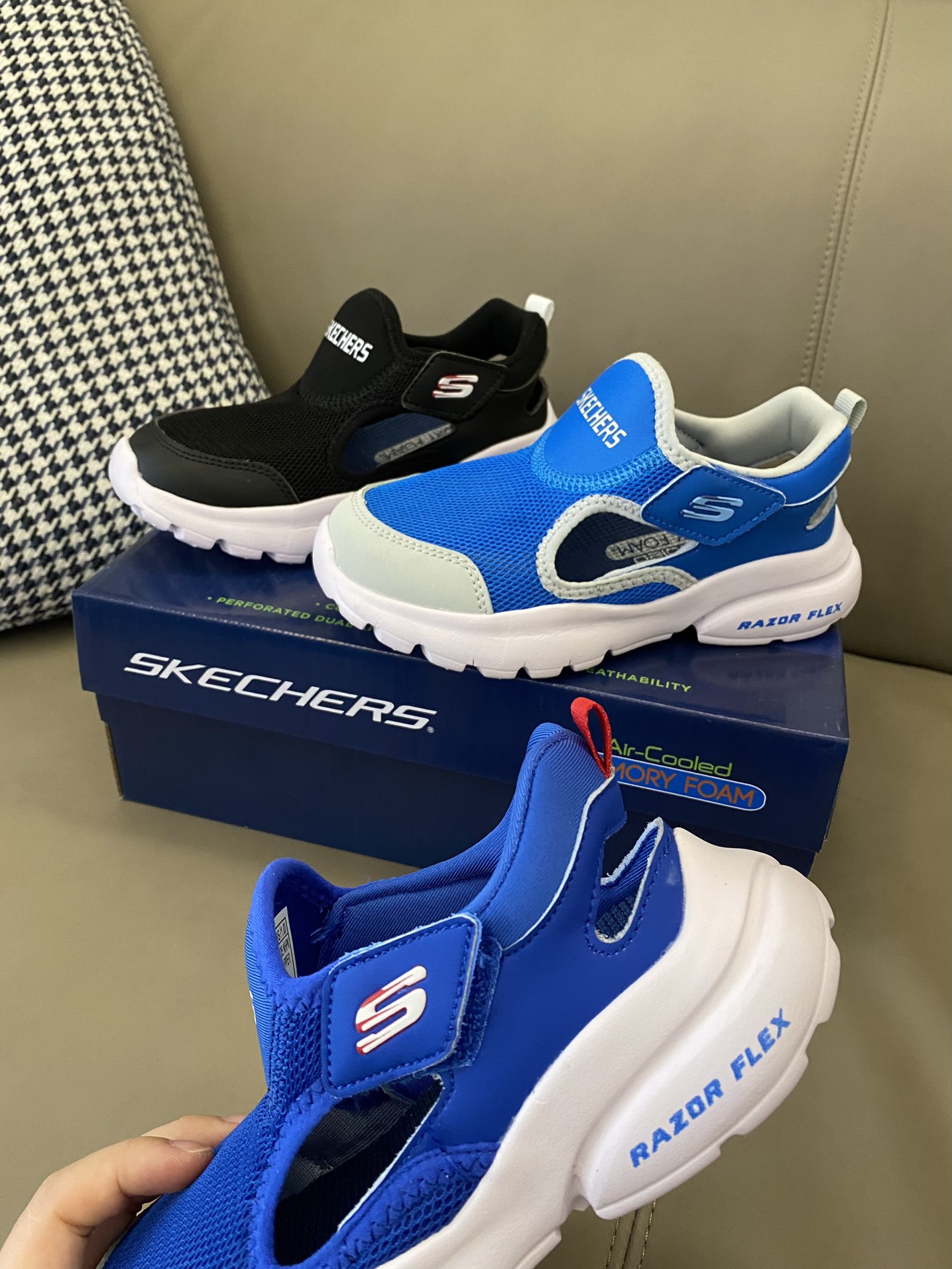 图片[2]-~ 原图直出🌟 SKEGHERS 镂空魔术贴运动凉鞋采用魔术贴设计，方便宝贝穿脱😘整个鞋子镂空网眼设计夏天穿真的更透气🤩鞋底防滑耐磨，抓地力杠杠的👏🏻不怕打滑～-选品中心