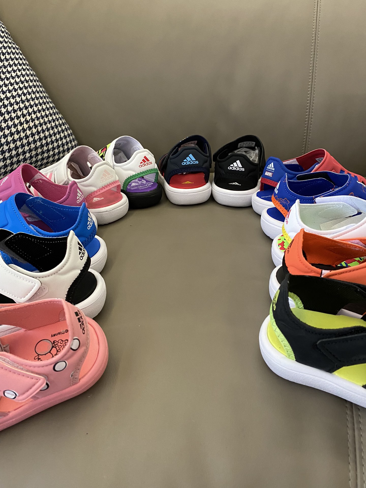 图片[4]-AD 小海马三代儿童凉鞋，科技束干鞋面保持足部干爽👻EVA泡棉大底柔软防滑，双侧魔术贴穿脱超方便✅夏日出游玩不可缺的的运动凉鞋😍-选品中心