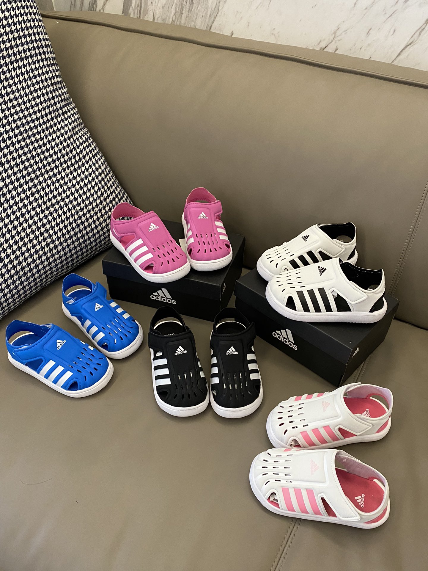 图片[6]-AD 小海马三代儿童凉鞋，科技束干鞋面保持足部干爽👻EVA泡棉大底柔软防滑，双侧魔术贴穿脱超方便✅夏日出游玩不可缺的的运动凉鞋😍-选品中心