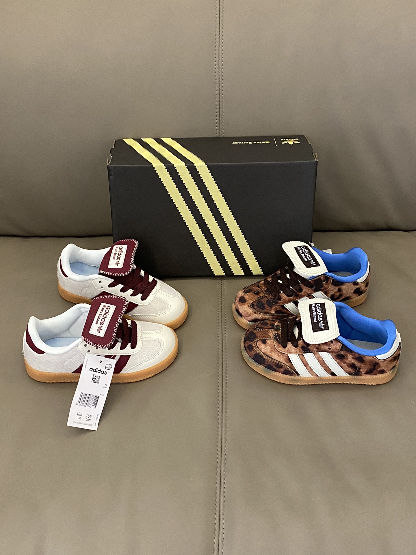 图片[6]-原图直出🌟 AD 拼色儿童德训鞋，圆头设计超级可爱☺️三条杠的标志是品牌的经典元素，它代表着品质和时尚🤩搭配上舒适的系带设计，无论宝贝是逛街还是运动👻都能轻松应对-选品中心