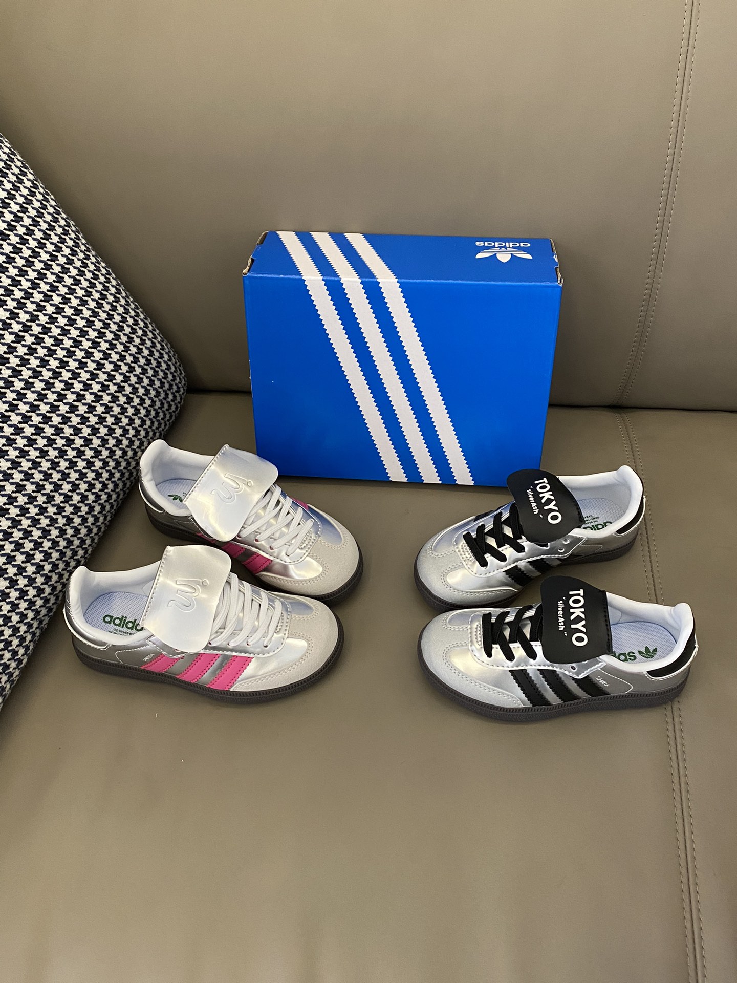 图片[3]-原图直出🌟 AD SAMBA OG系列的经典设计，采用优质皮革和麂皮材质制成🤩舒适耐穿，经典的撞色设计，时尚感十足👻厚底鞋底设计提供了良好的支撑和缓震效果，让宝贝的脚步👣更加轻松自如-选品中心