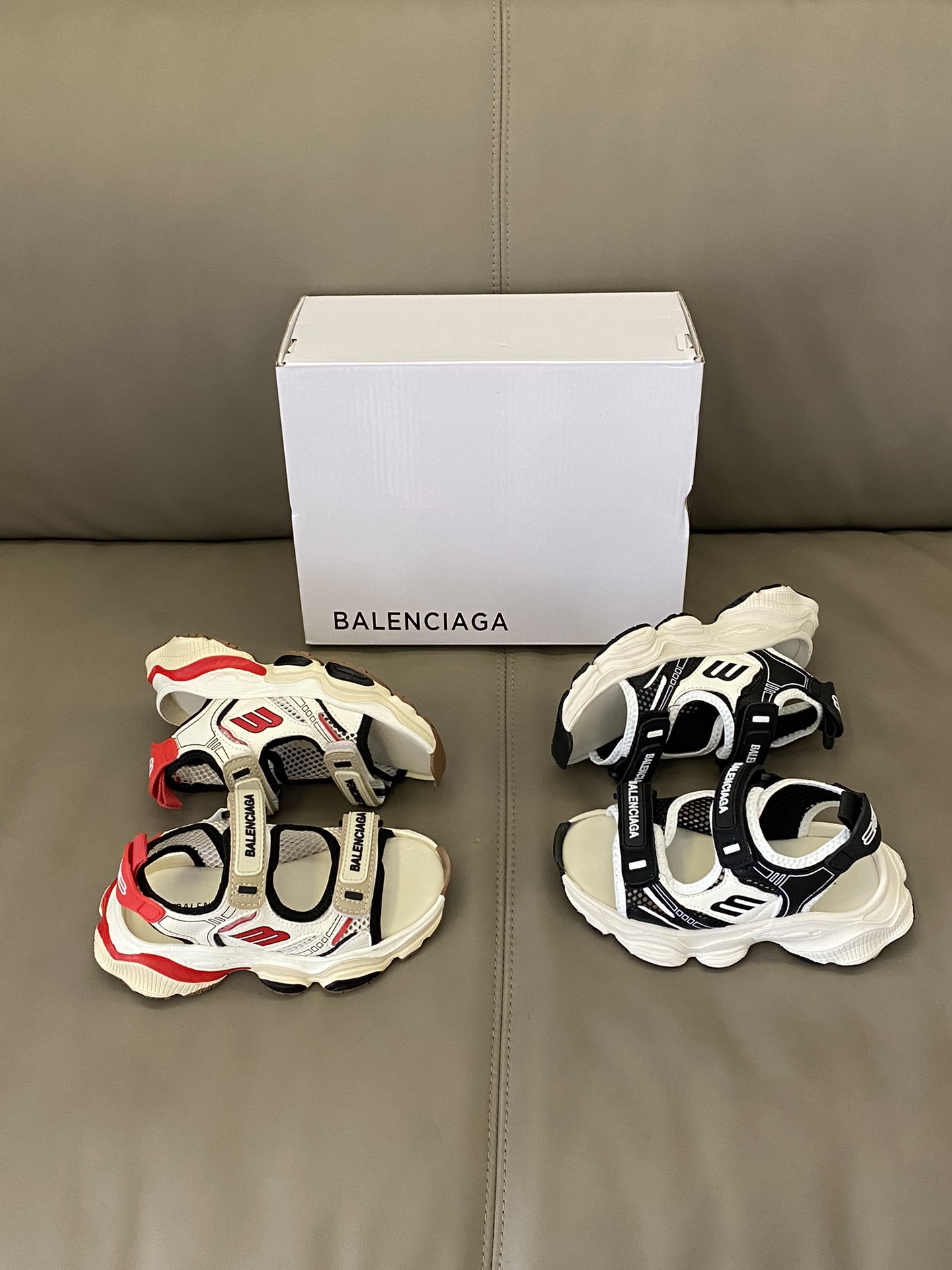 图片[5]-原图直出🌟 深受宝贝喜欢的一款凉鞋🤩🤩🤩 采用简单便捷，易拉易穿的魔术贴设计，微翘鞋头防撞踢，保护宝贝脚趾😘真皮+网眼鞋面，舒服透气💨-选品中心