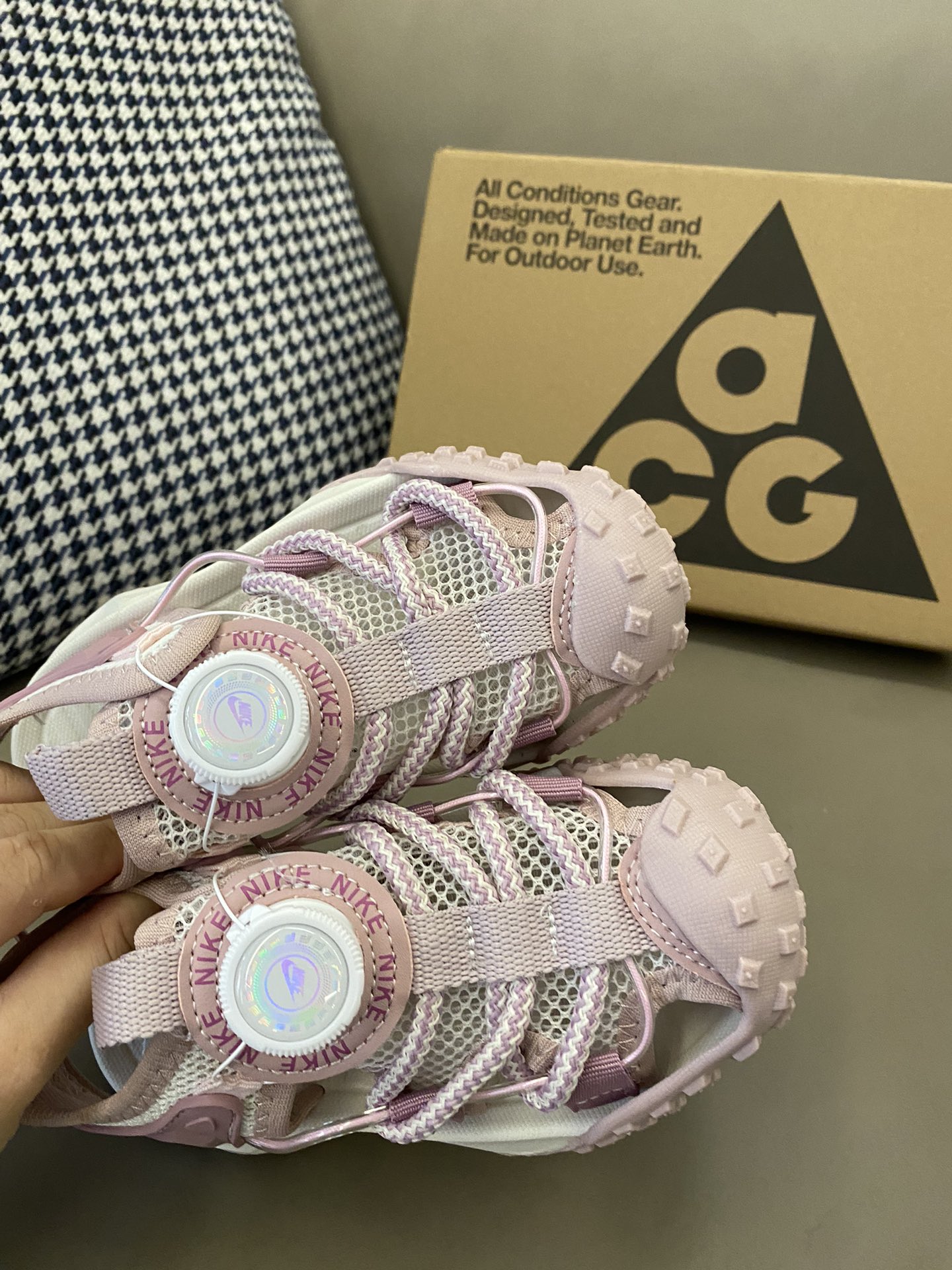 图片[7]-原图直出🌟 最近爱上了这个NK ACG旋转扣儿童登山凉鞋🔥鞋款通过匠心打造😍透气性强💨整体配色和耐用性完美绝合👻旋转扣设计，方便宝贝穿脱～-选品中心