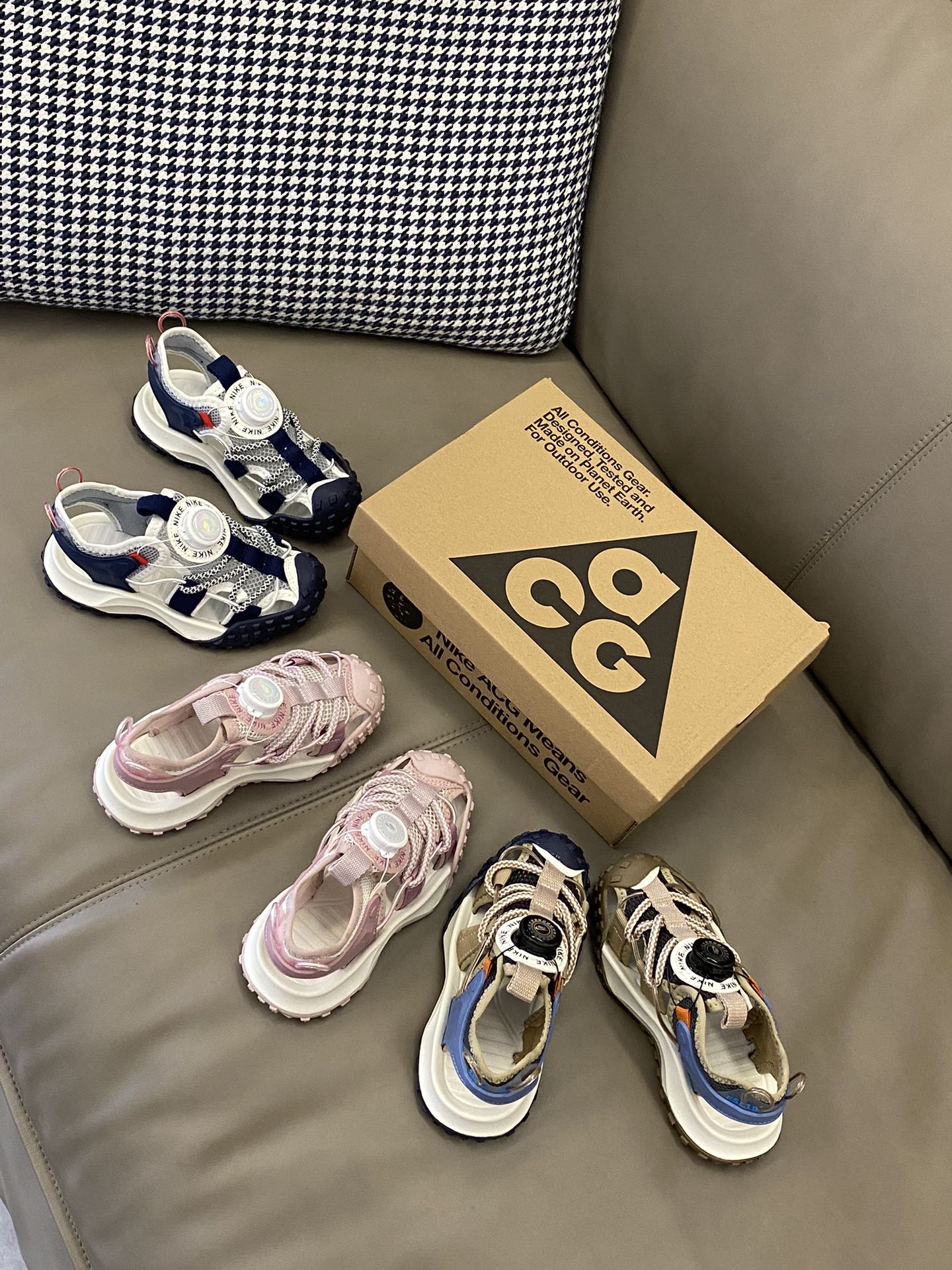 图片[5]-原图直出🌟 最近爱上了这个NK ACG旋转扣儿童登山凉鞋🔥鞋款通过匠心打造😍透气性强💨整体配色和耐用性完美绝合👻旋转扣设计，方便宝贝穿脱～-选品中心