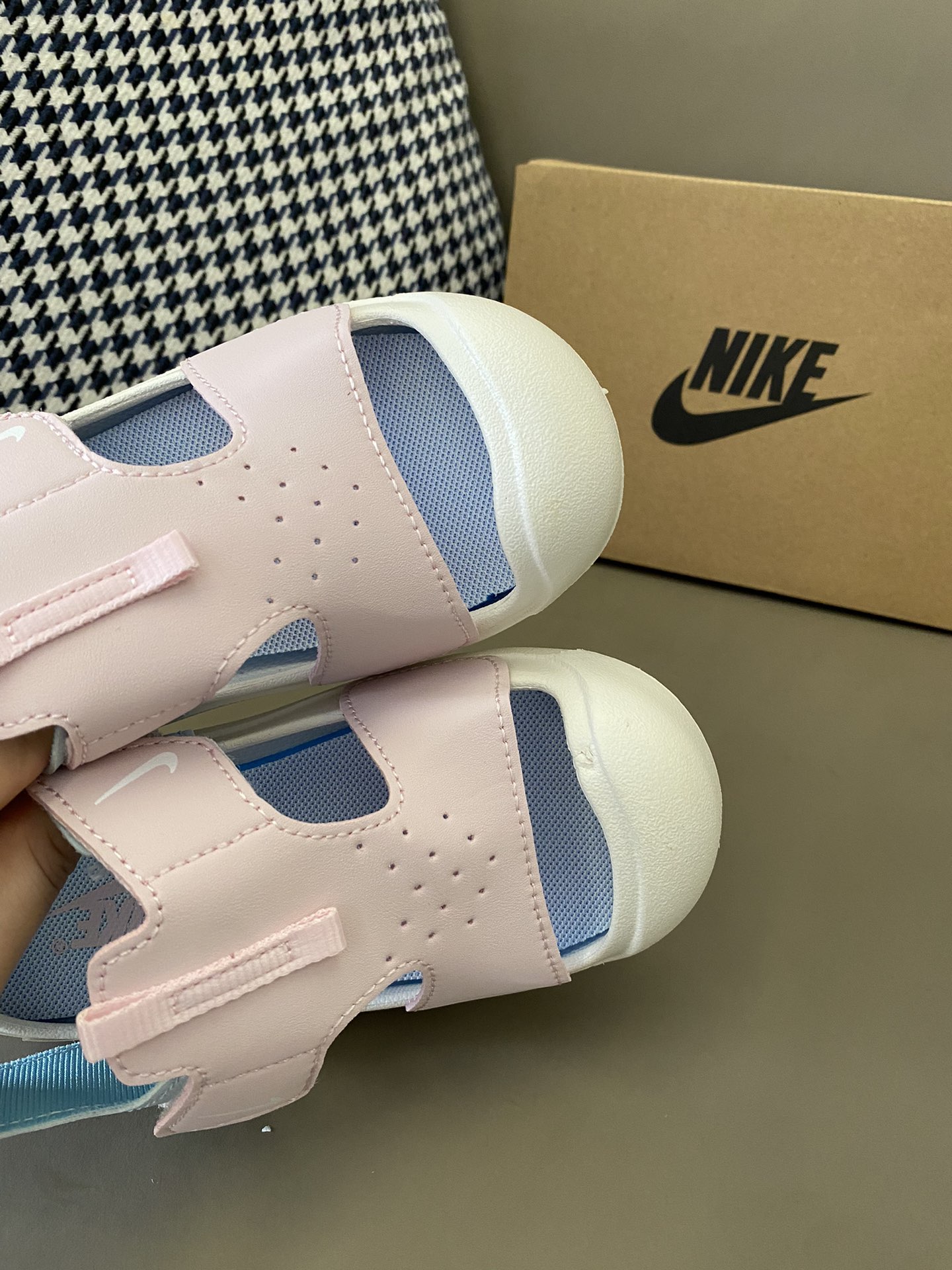 图片[7]-原图直出🌟 这双简直是王牌单品🤟🏻 宝妈们一定很熟悉，鞋底特别软，鞋面贴合脚面，轻柔包裹小脚丫，后跟稳固足部，非常贴心的细节设计，真的太推荐了 💯-选品中心