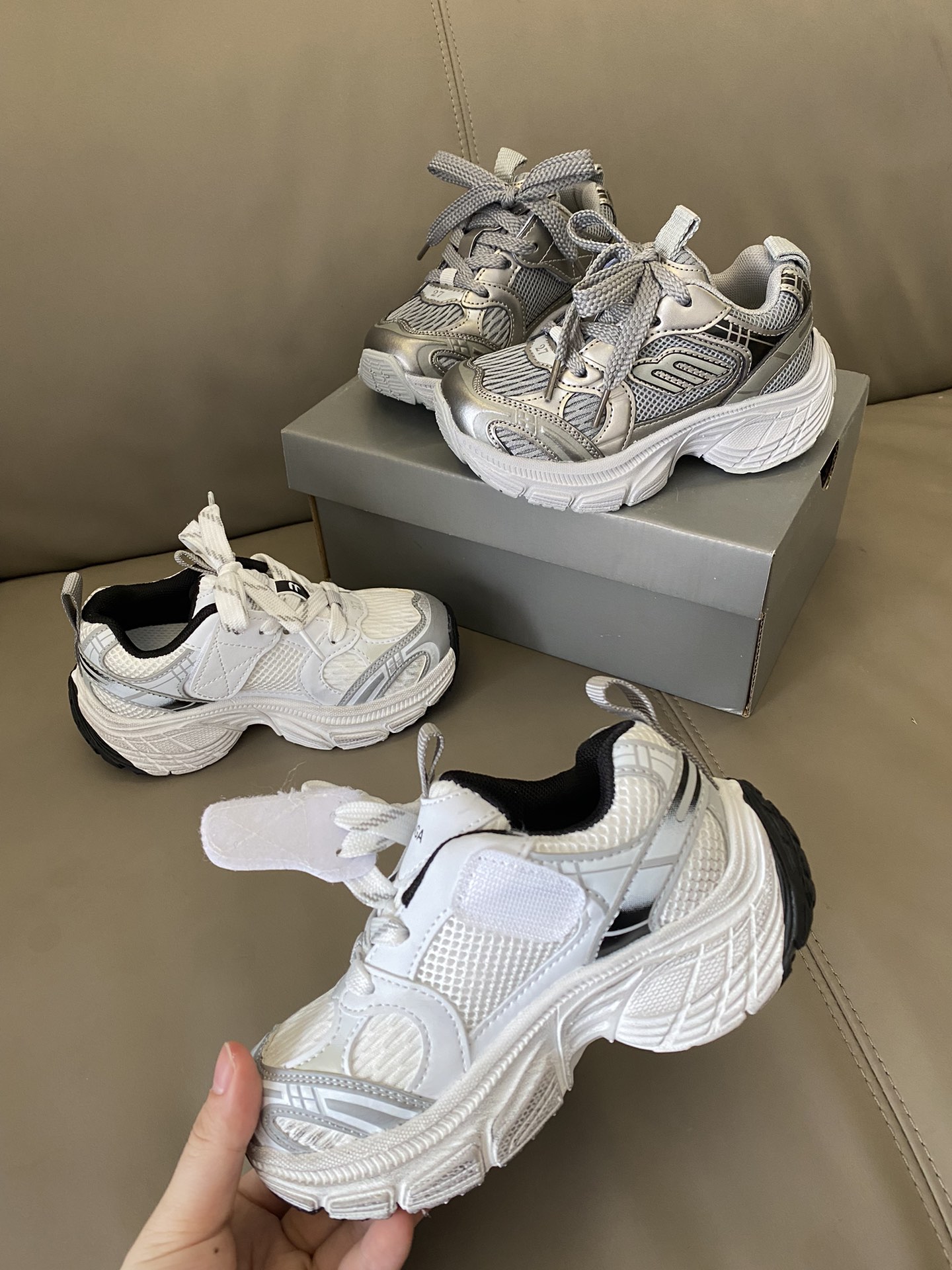 图片[3]-原图直出🌟 洋气又百搭的老爹鞋穿上舒服透气💨魔术贴设计，方便宝贝穿脱✅鞋底防滑耐磨☺️舒服好穿✌🏻跑步跳高都棒棒哒🎉鞋型好好看爱了-选品中心