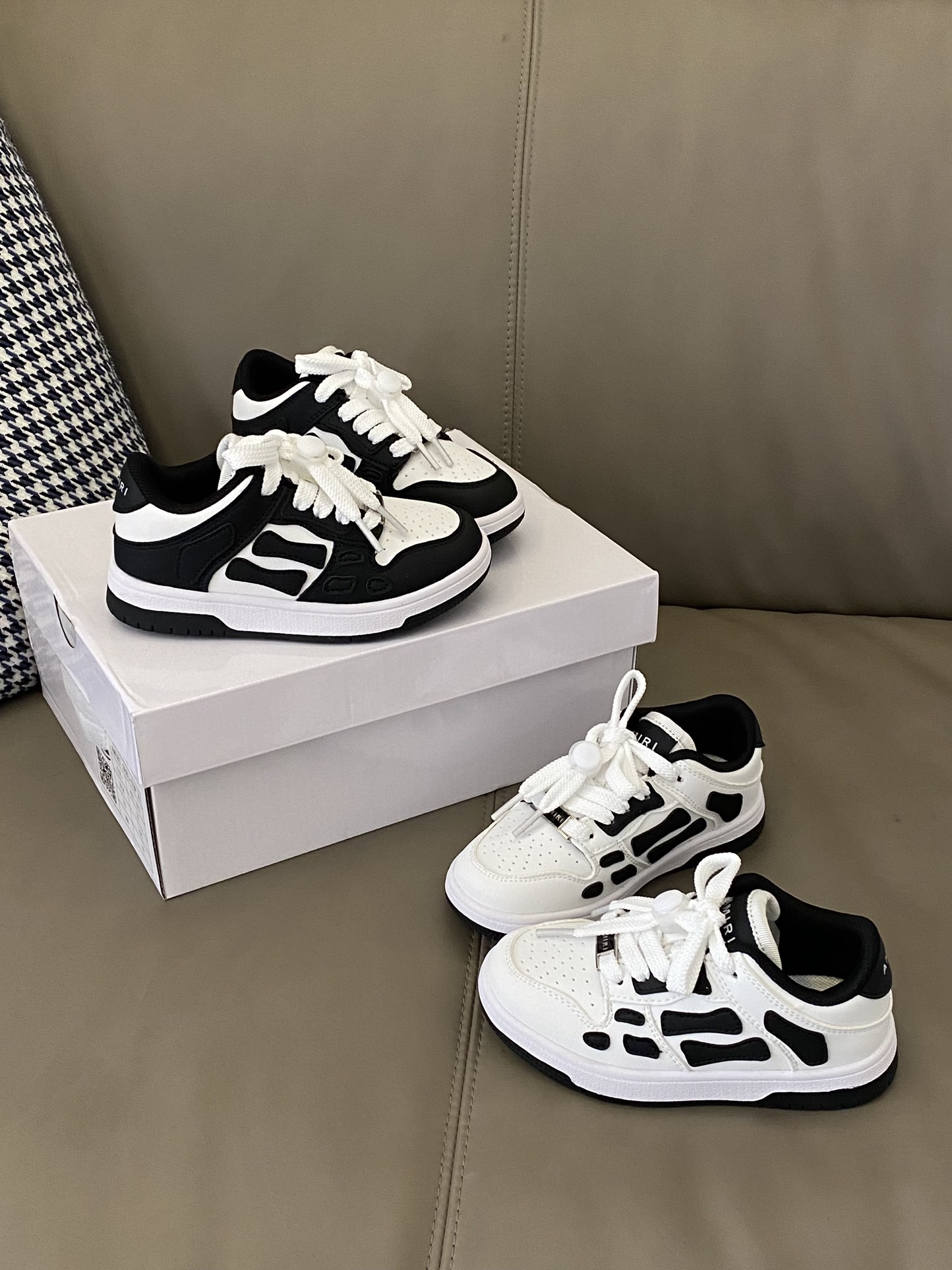 图片[7]-原图直出🌟 鞋面整体都是非常柔软的皮质👻松紧扣设计方便宝贝穿脱✅ 妥妥的被种草了😍上脚舒适感好～不重有型😎MNA209-选品中心