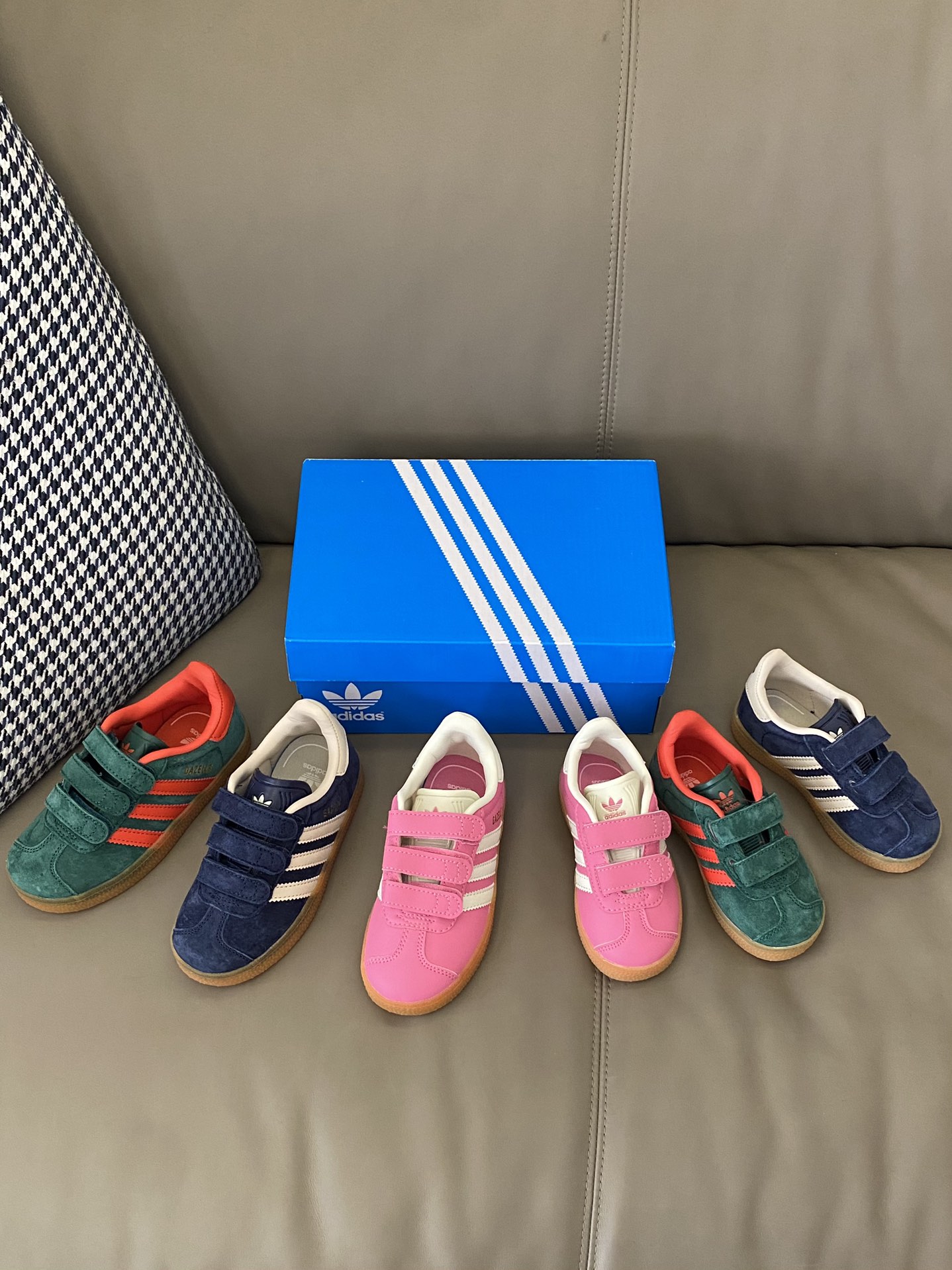 图片[5]-原图直出🌟 小童是两条杠魔术贴设计，大童则是三条杠魔术贴设计🤩穿脱方便✔️三个颜色都值得全入手巨巨巨美说累了-选品中心