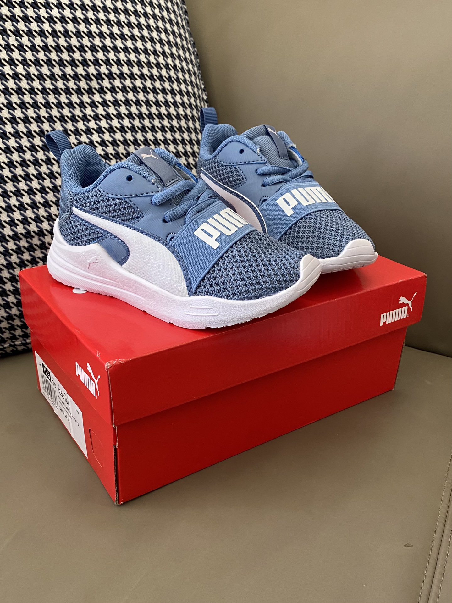 图片[4]-原图直出🌟 PUMA 彪马儿童运动鞋👟采用织物网眼设计，清爽透气💨久跑不闷汗💦内里柔软舒适贴合不累脚👣鞋底软弹舒适轻便☁️防滑耐磨✔️-选品中心