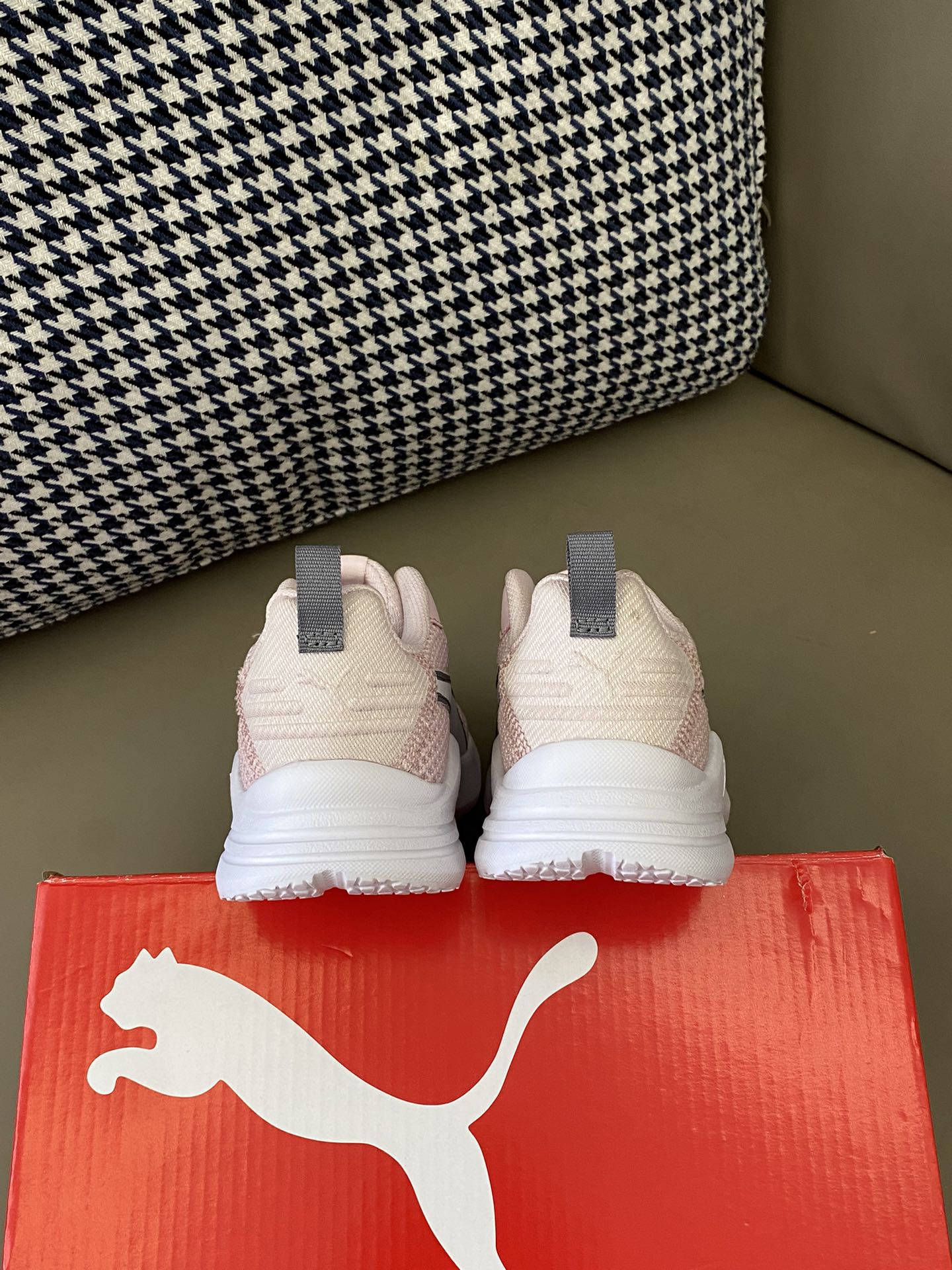 图片[7]-原图直出🌟 PUMA 彪马儿童运动鞋👟采用织物网眼设计，清爽透气💨久跑不闷汗💦内里柔软舒适贴合不累脚👣鞋底软弹舒适轻便☁️防滑耐磨✔️-选品中心