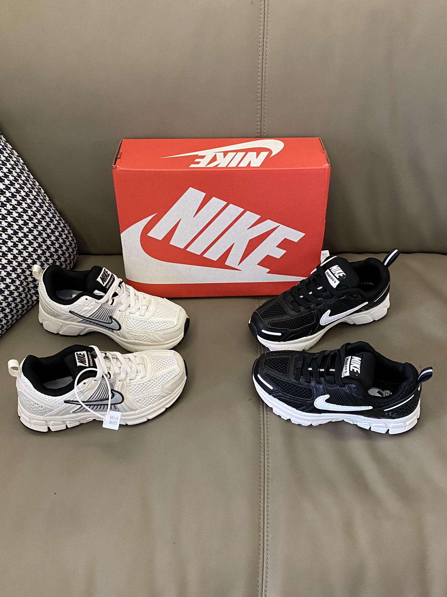 图片[6]-原图直出🌟 这双鞋可以穿着打球、跑步都很香😍属于在两个领域的能力都不错👌🏻而且颜值很高，整体亮眼🤩鞋底是大纹路防滑能力强关键性价比高😻-选品中心