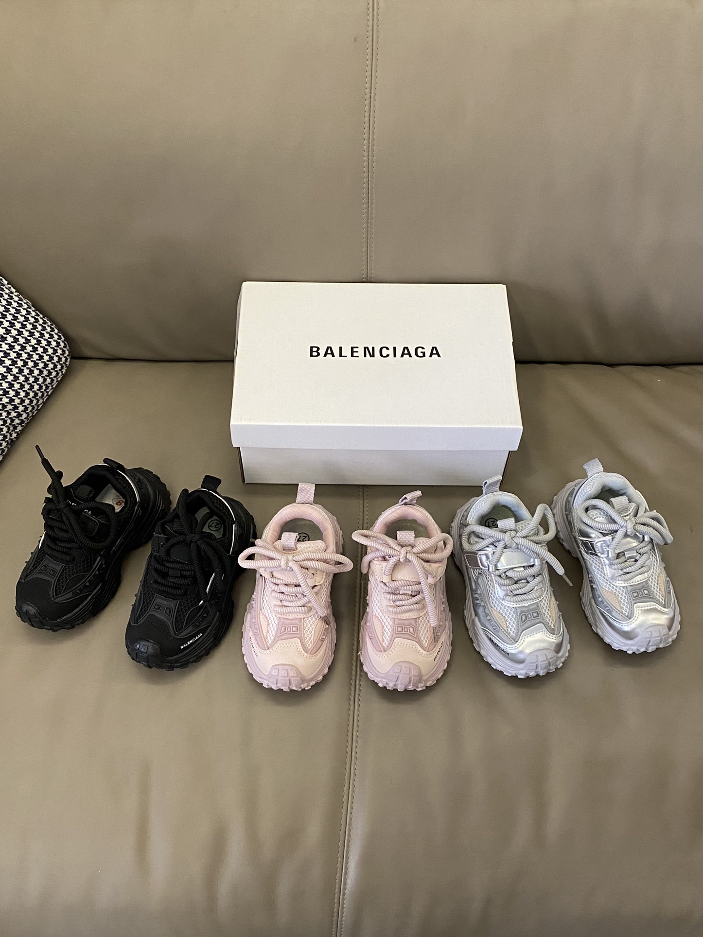 图片[5]-原图直出🌟 鞋面采用网布设计，宝贝穿起来更舒适透气💨 魔术贴设计方便宝贝穿脱✅鞋底是橡胶材质，具有很好的防滑效果👏🏻穿起来更加安-选品中心