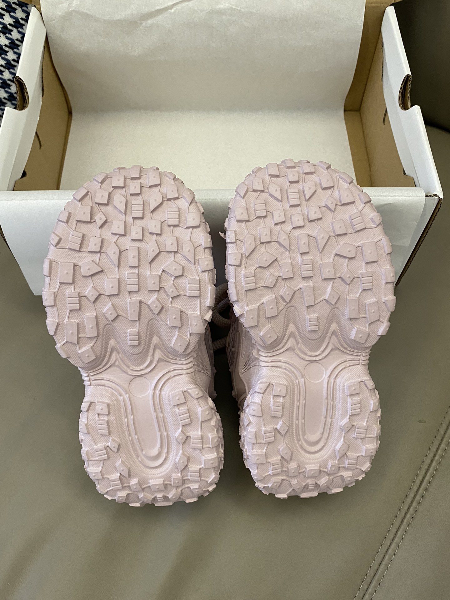 图片[9]-原图直出🌟 鞋面采用网布设计，宝贝穿起来更舒适透气💨 魔术贴设计方便宝贝穿脱✅鞋底是橡胶材质，具有很好的防滑效果👏🏻穿起来更加安-选品中心