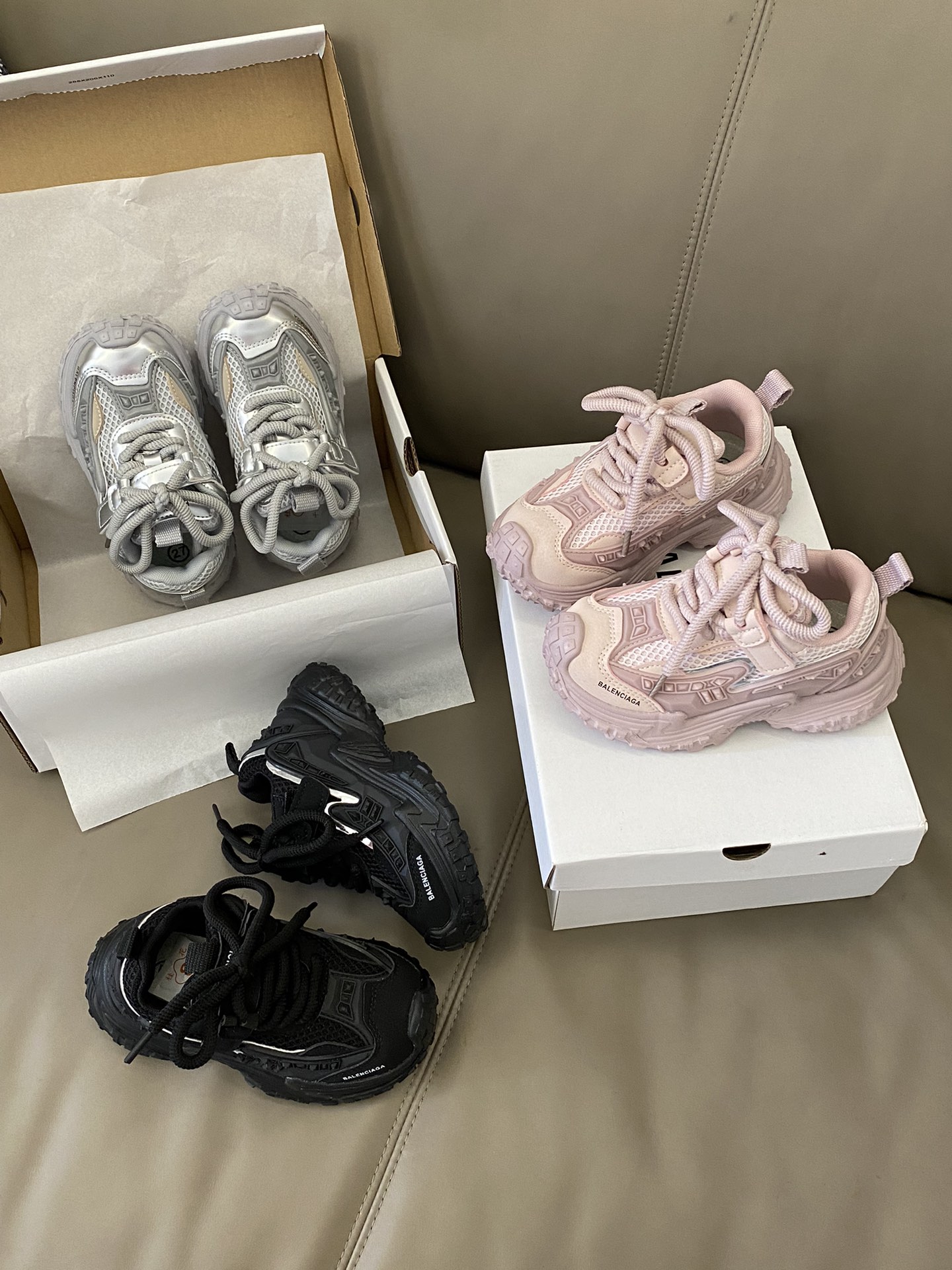 图片[3]-原图直出🌟 鞋面采用网布设计，宝贝穿起来更舒适透气💨 魔术贴设计方便宝贝穿脱✅鞋底是橡胶材质，具有很好的防滑效果👏🏻穿起来更加安-选品中心