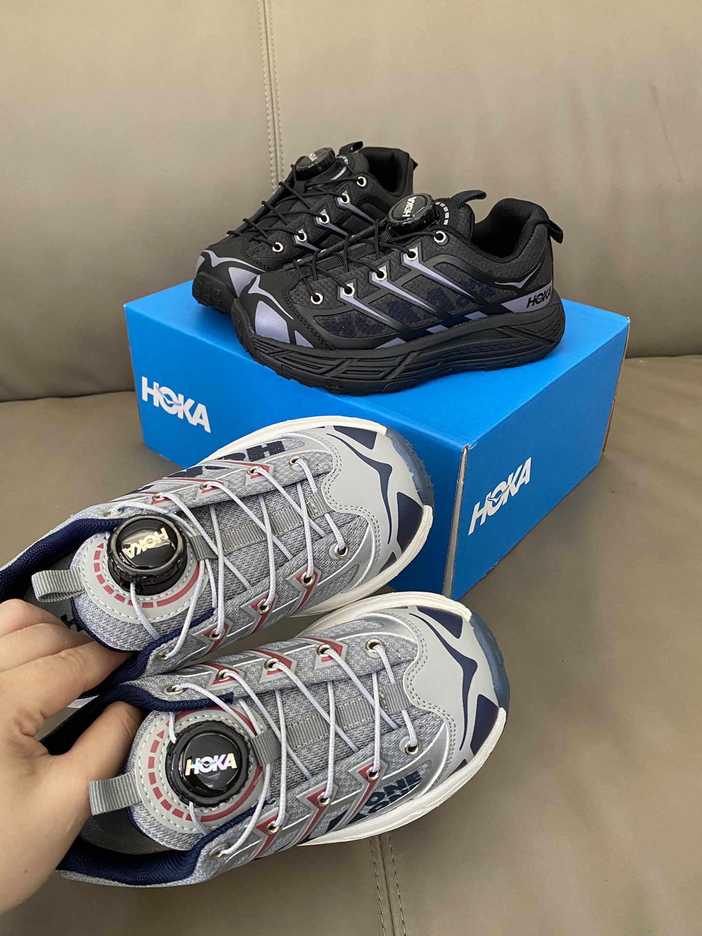 图片[6]-~ 原图直出🌟 鞋面采用了皮革相拼，带来良好的舒适性和强支撑力🤘EVA中底厚实而轻便😻鞋底防滑耐磨🎊 旋转扣设计方便宝贝穿脱✅-选品中心