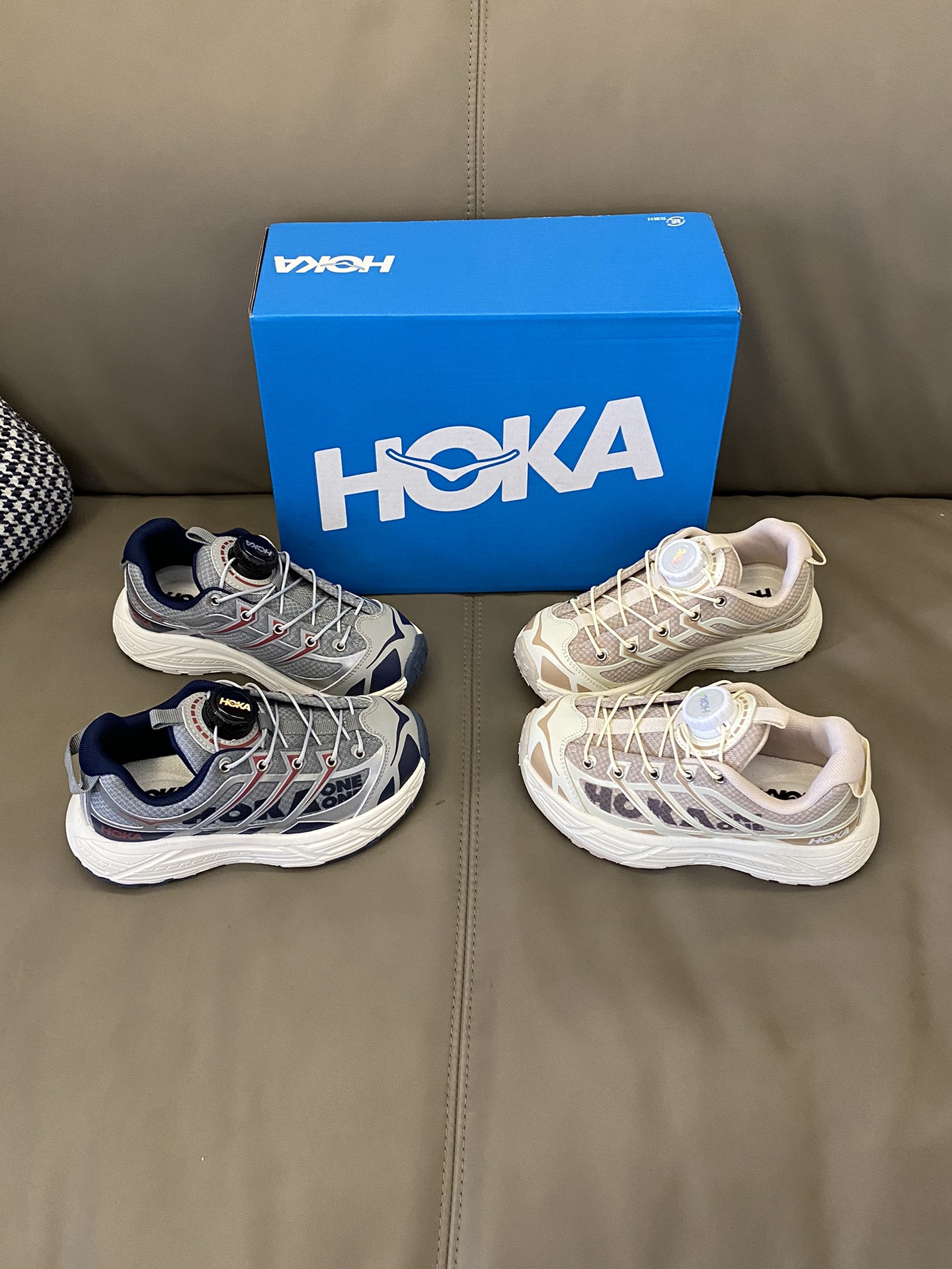 图片[3]-~ 原图直出🌟 鞋面采用了皮革相拼，带来良好的舒适性和强支撑力🤘EVA中底厚实而轻便😻鞋底防滑耐磨🎊 旋转扣设计方便宝贝穿脱✅-选品中心