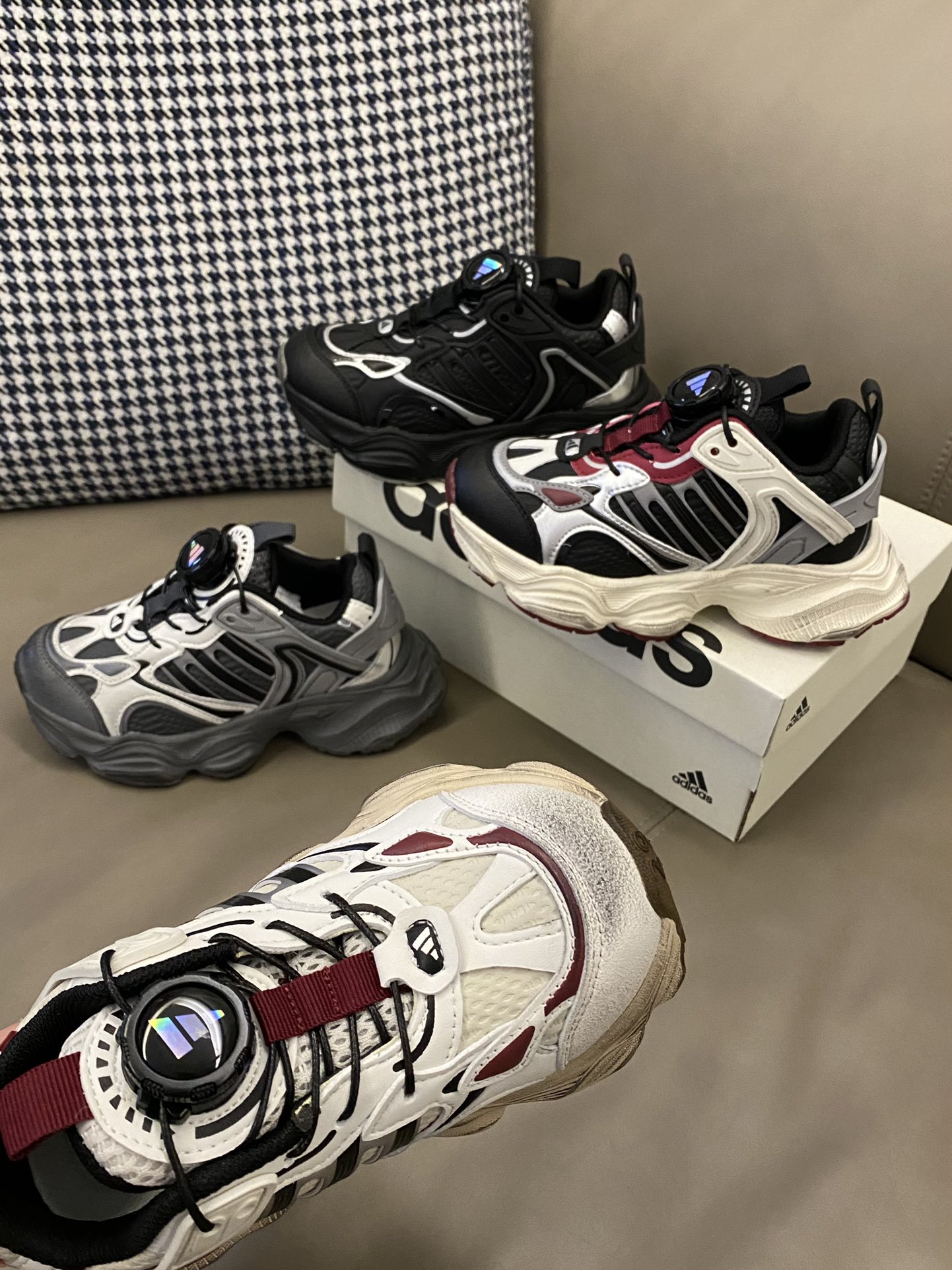 图片[6]-原图直出🌟 整双鞋子柔软又舒适😌触感超好👌🏻旋转纽扣真的超级方便✅再也不用担心小宝贝不会系鞋带啦😍鞋底防滑耐磨-选品中心