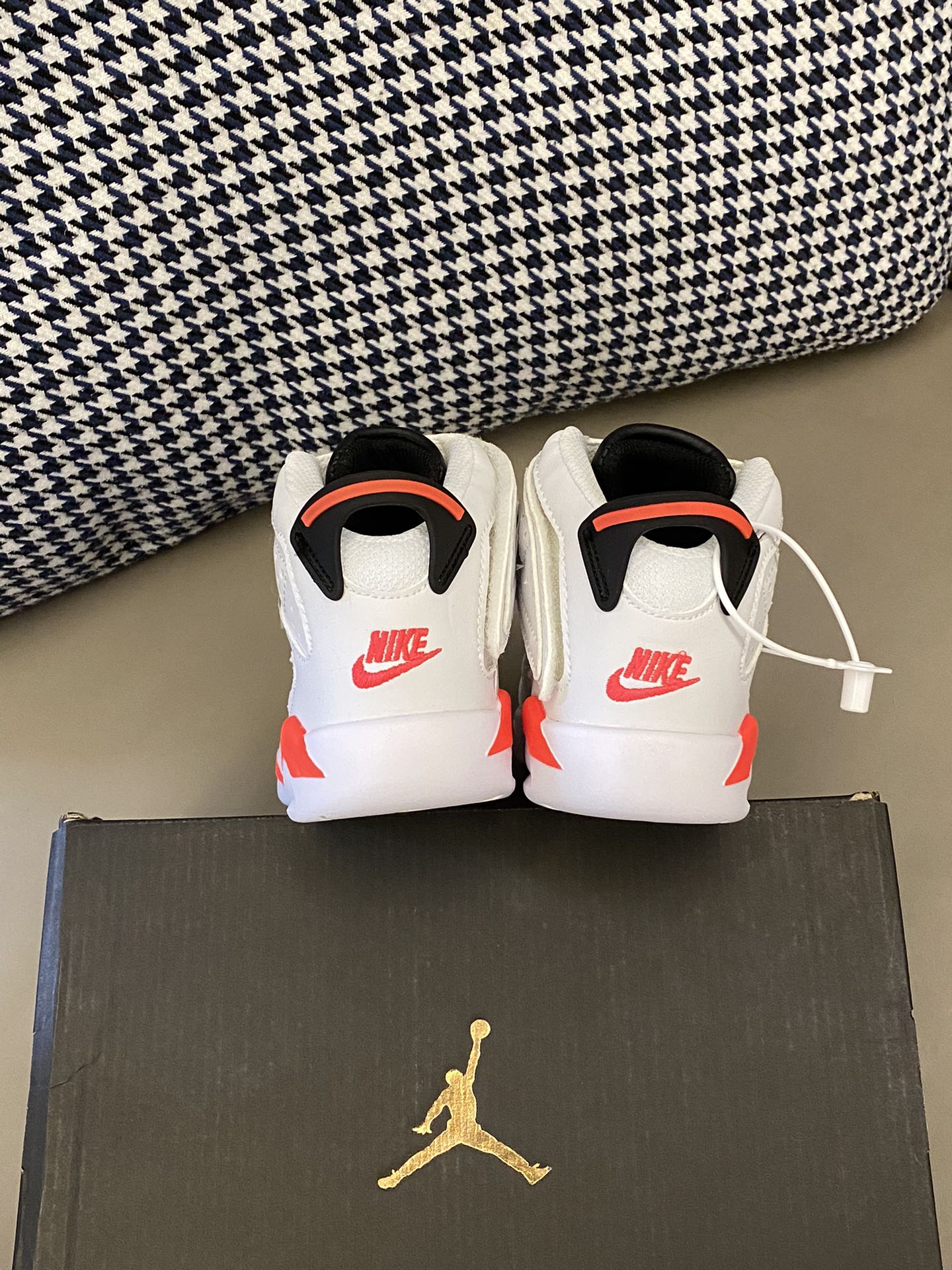 图片[7]-原图直出🌟 鞋面优质皮料，质感🈵🈵，魔术贴设计穿脱方便✅透气孔设计，清爽透气不闷脚不臭脚💨鞋底防滑耐磨柔软舒适🥳-选品中心