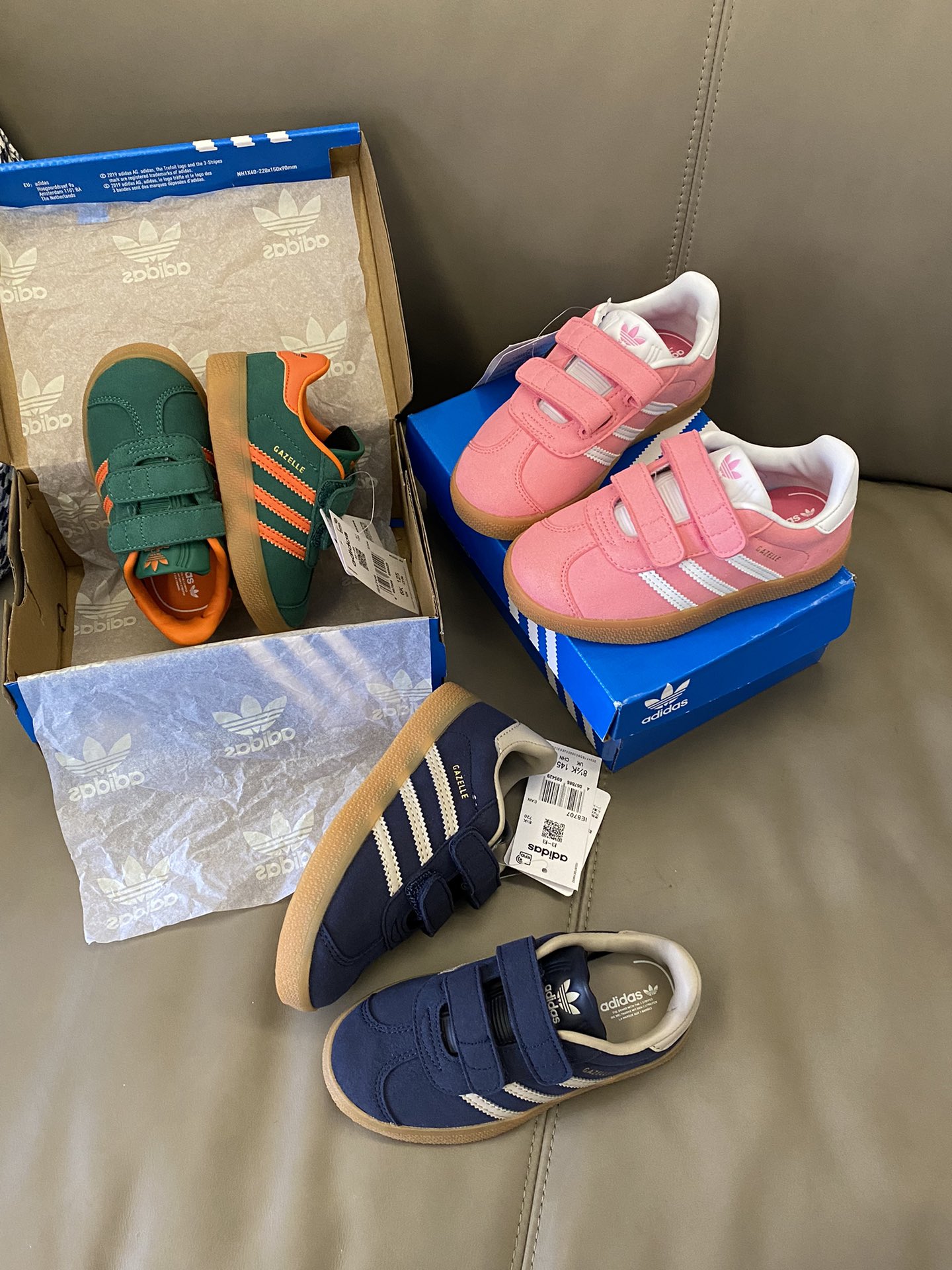 图片[6]-原图直出🌟 鞋面采用麂皮材质，魔术贴设计更是仅上添花🥰家长再也不用担心宝贝无法掌控鞋带的难题啦🤩鞋底防滑耐磨，抓地力强👍🏻-选品中心