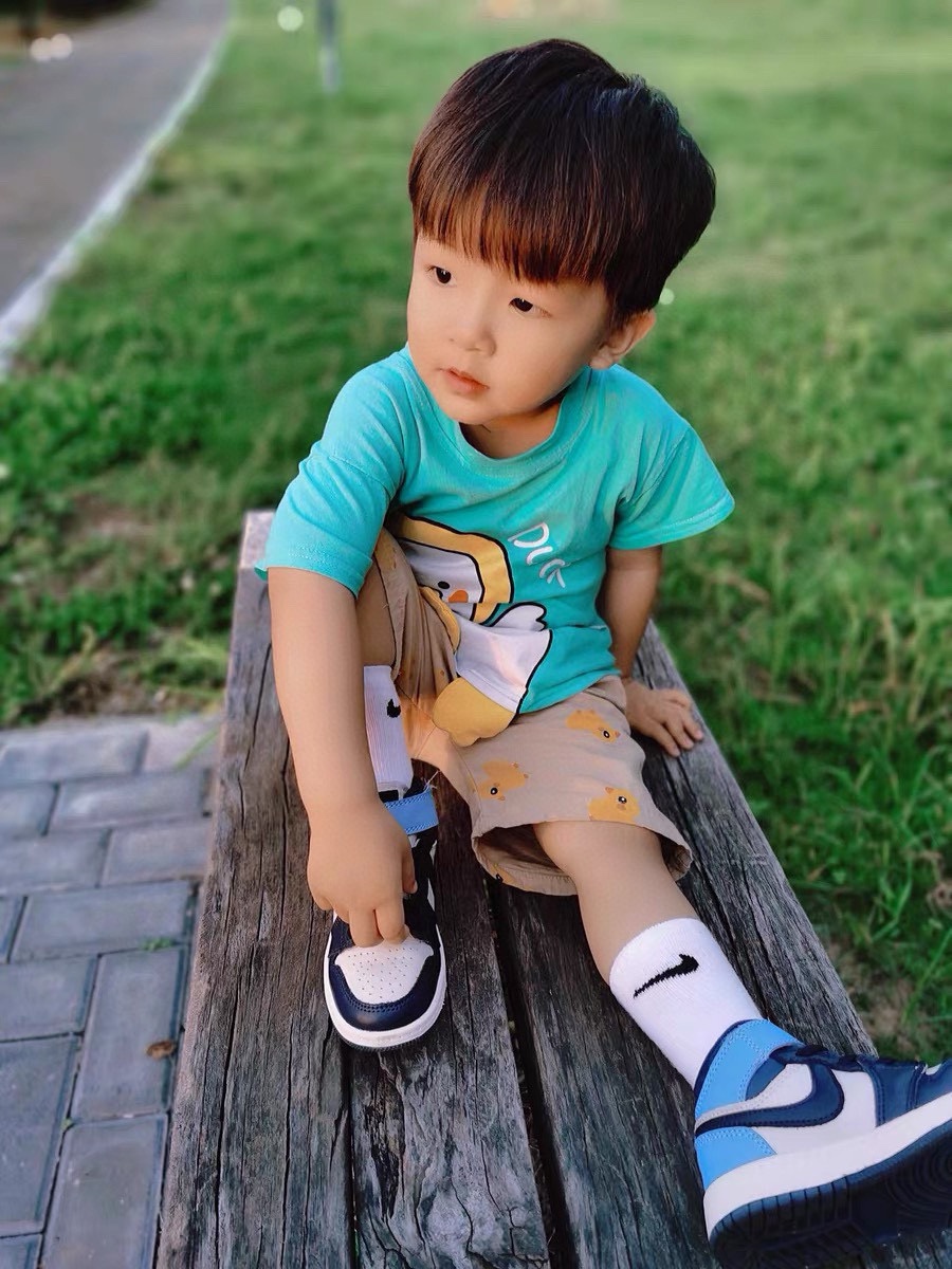 图片[4]-高品质口碑款童鞋推荐0 下单备注：侨1魔术贴单扣童鞋24色 尺码：22-37.5，火爆价‼ 有断码，断码元宵后补出！能等联系客服加库存✅ ️📣📣不同品牌，不同系列的鞋子，鞋码存在差异 所以一定要量一下宝宝脚长 根据脚长+1~1.5cm选择相对应内长⚠️-选品中心