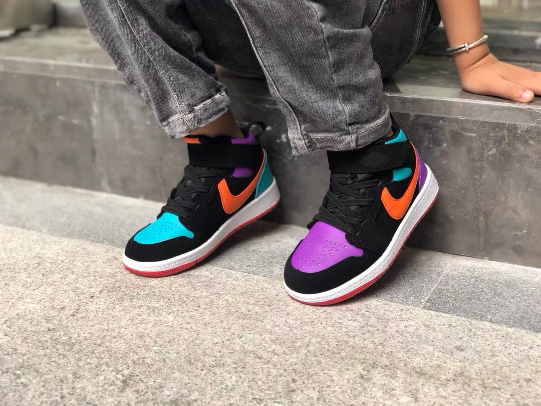 图片[7]-高品质口碑款童鞋推荐0 下单备注：侨1魔术贴单扣童鞋24色 尺码：22-37.5，火爆价‼ 有断码，断码元宵后补出！能等联系客服加库存✅ ️📣📣不同品牌，不同系列的鞋子，鞋码存在差异 所以一定要量一下宝宝脚长 根据脚长+1~1.5cm选择相对应内长⚠️-选品中心